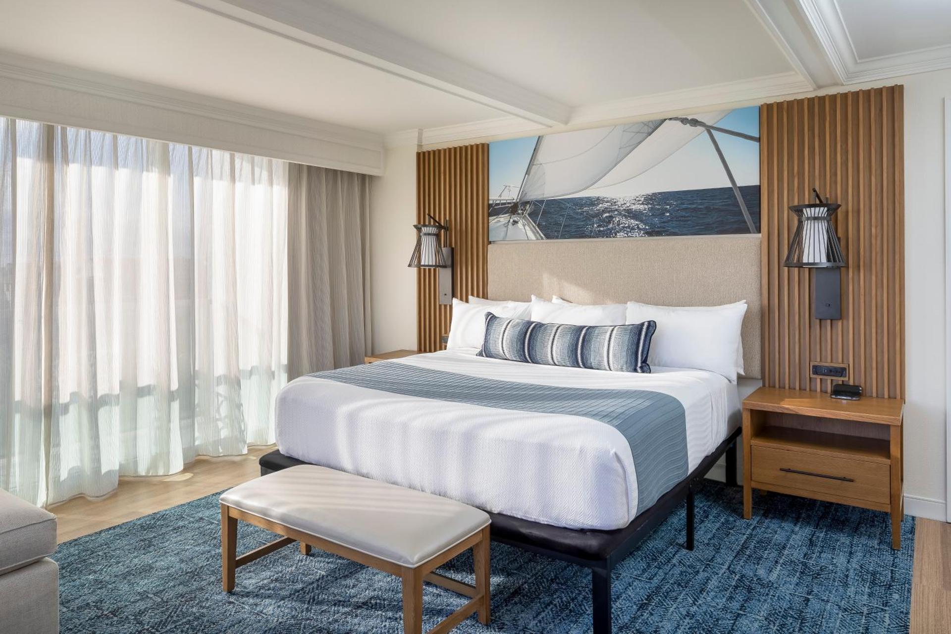 Jupiter Beach Resort & Spa