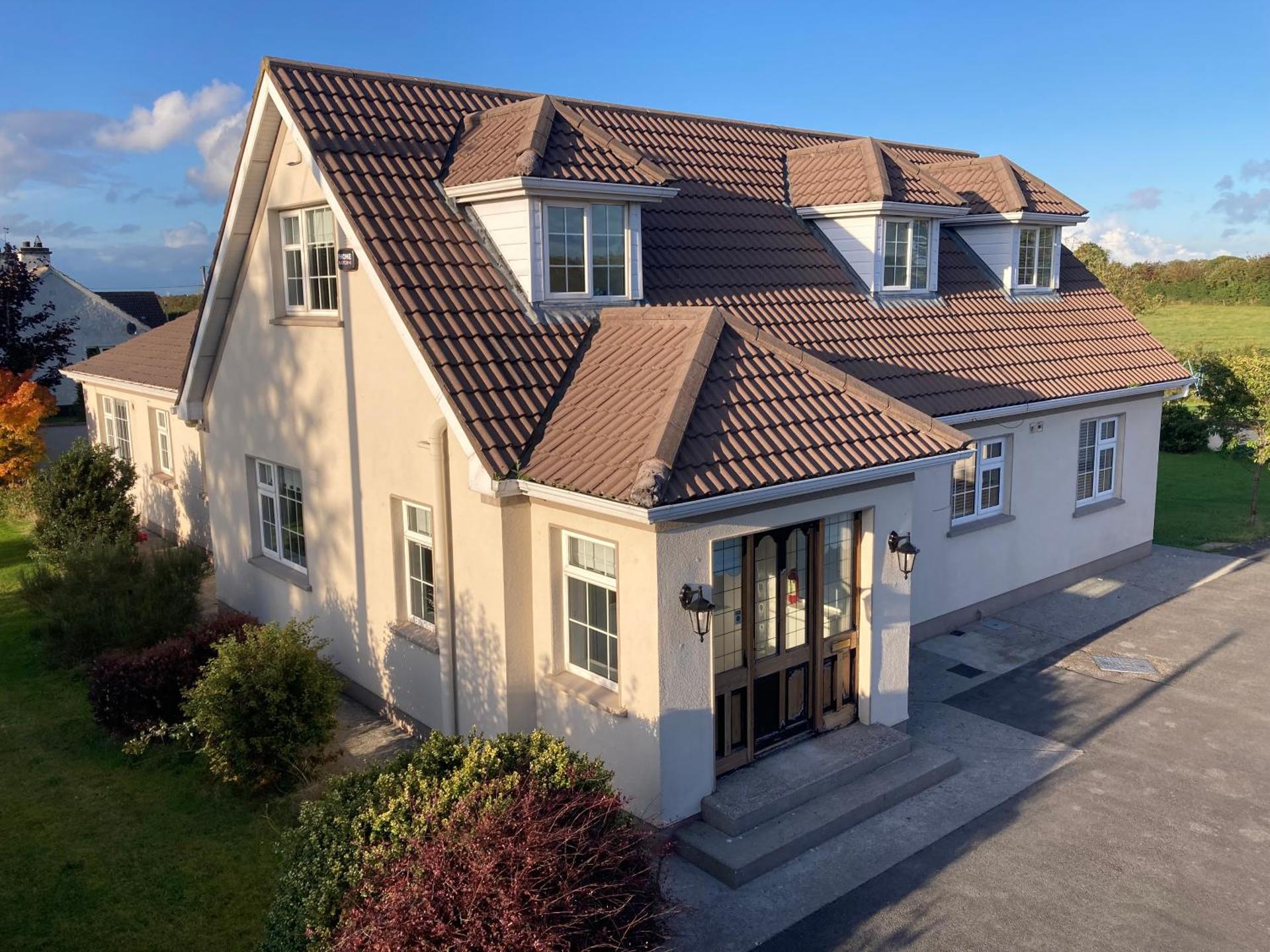 Horse and Jockey Lodge