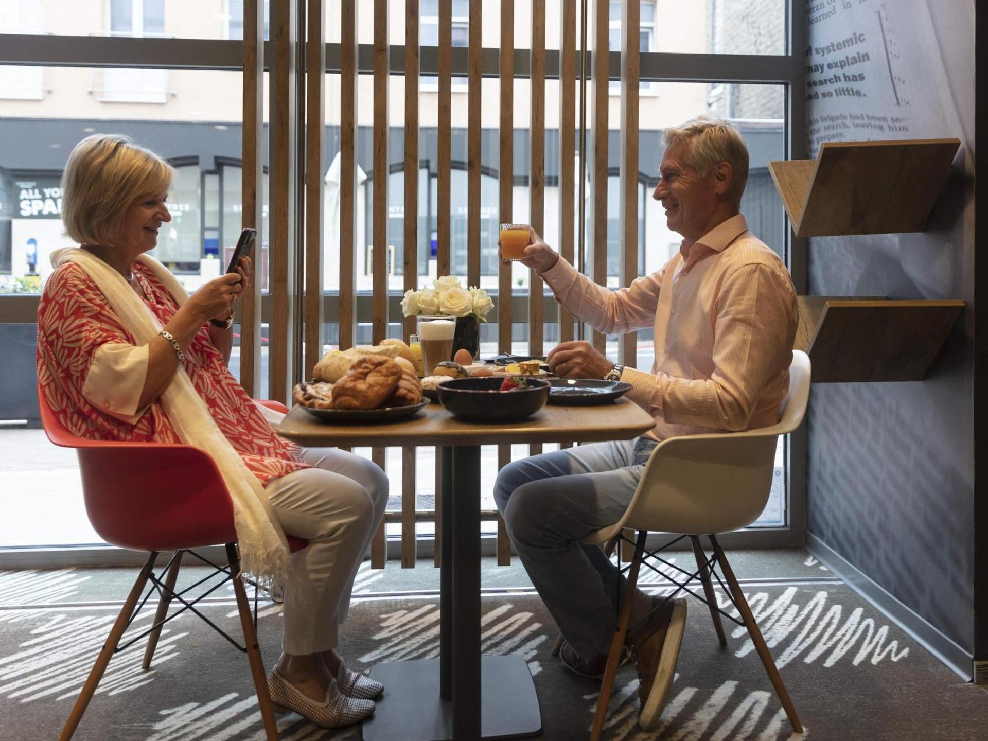 Restaurant/places to eat