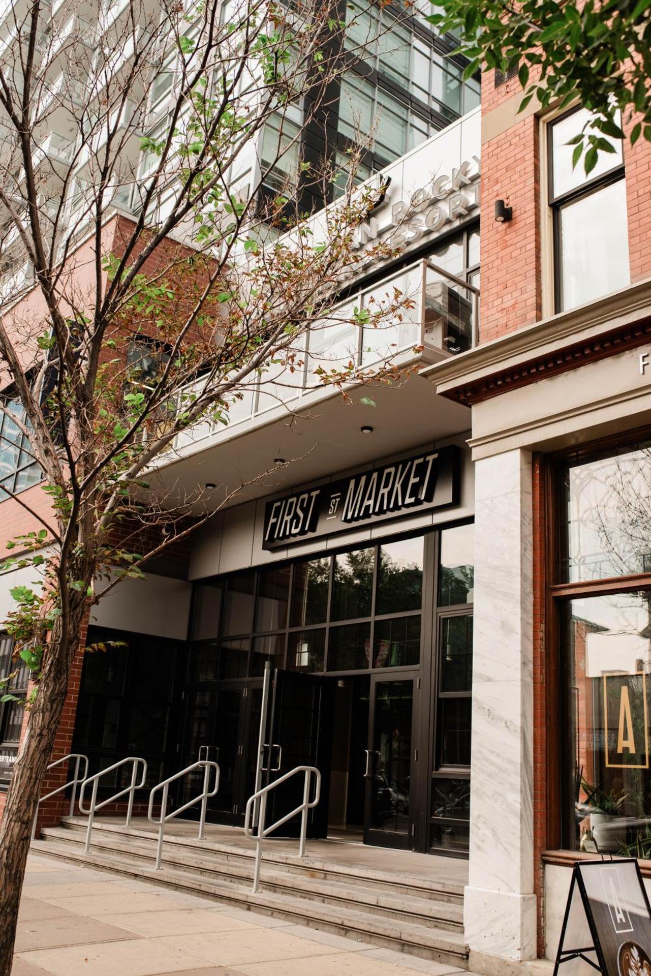 City Views Walk to Calgary Tower and Stampede