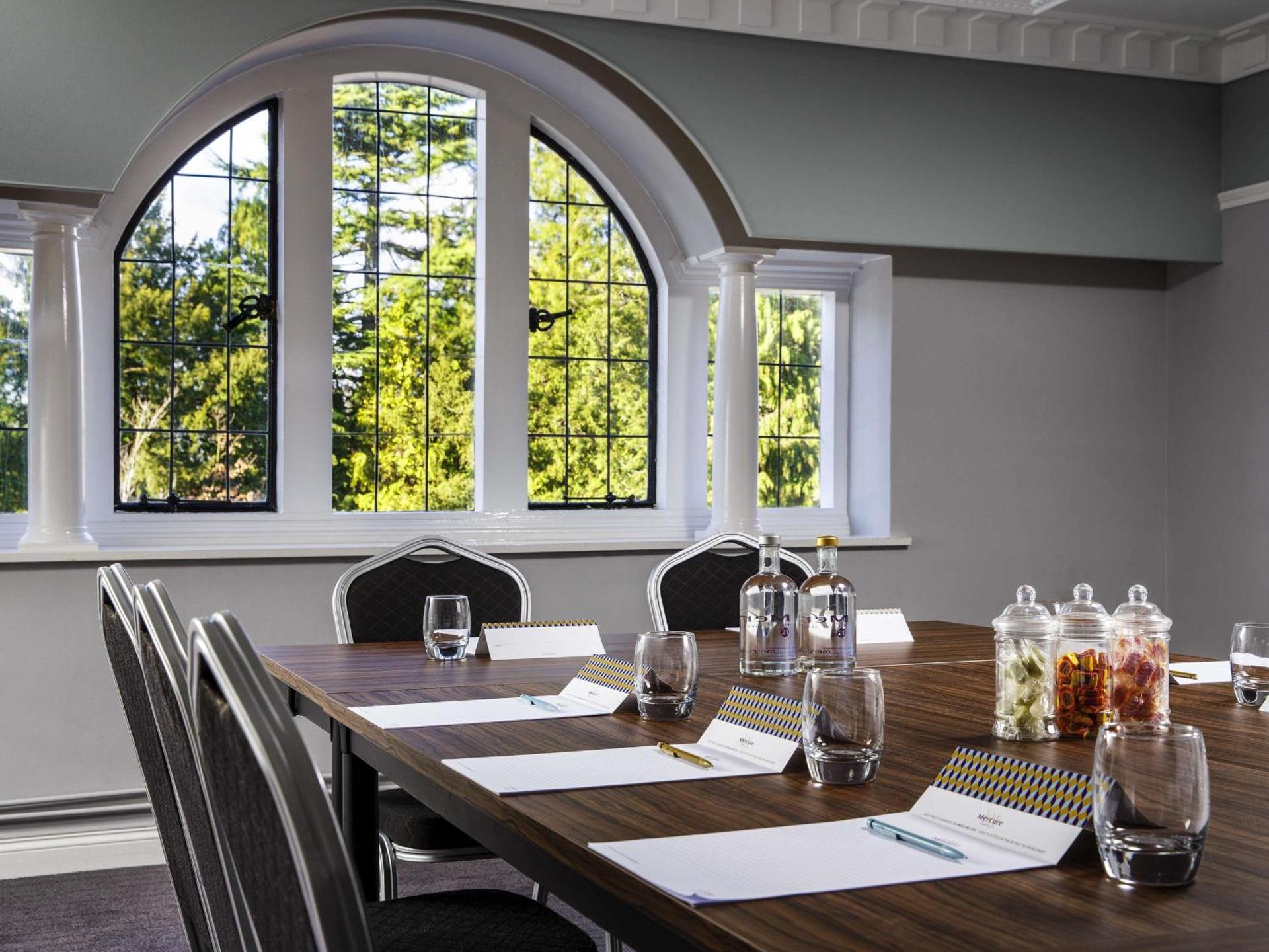 Meeting/conference room