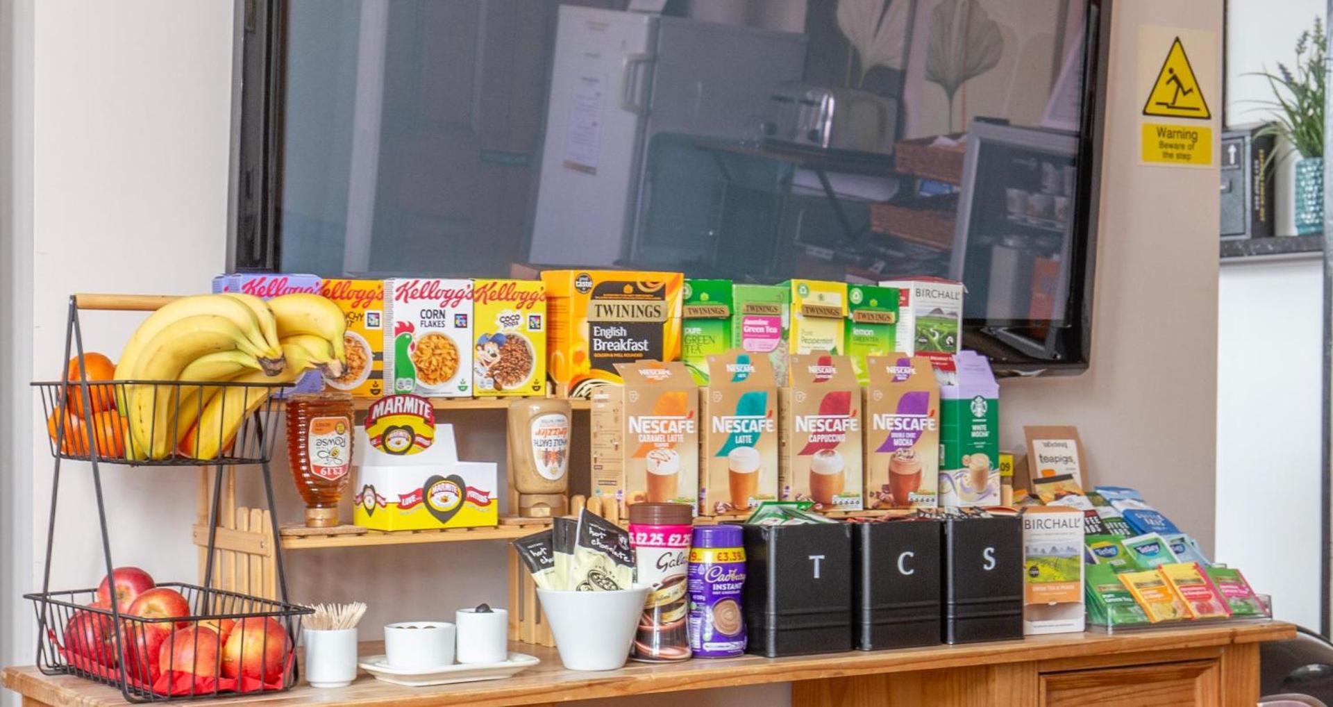 Communal lounge/ TV room