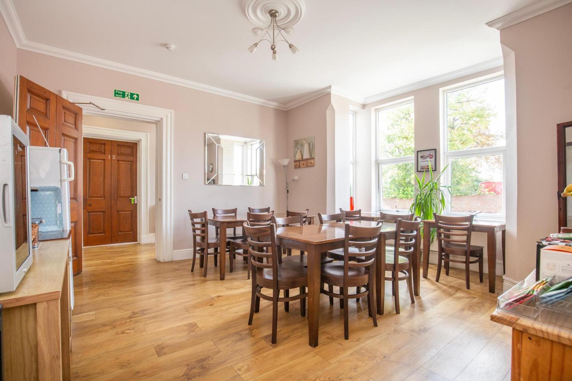 Communal lounge/ TV room