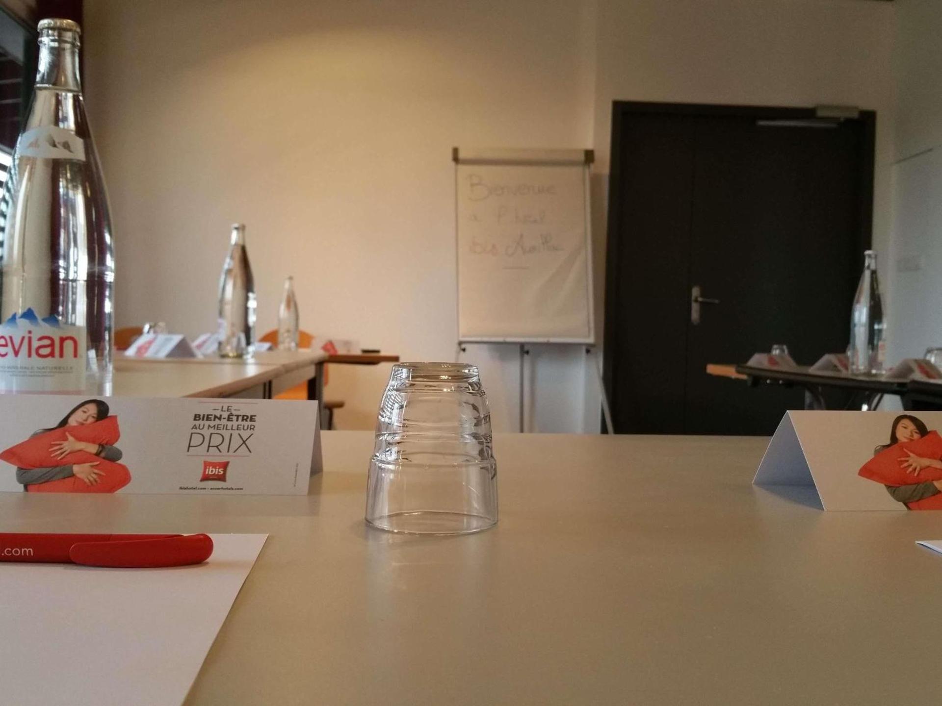 Meeting/conference room