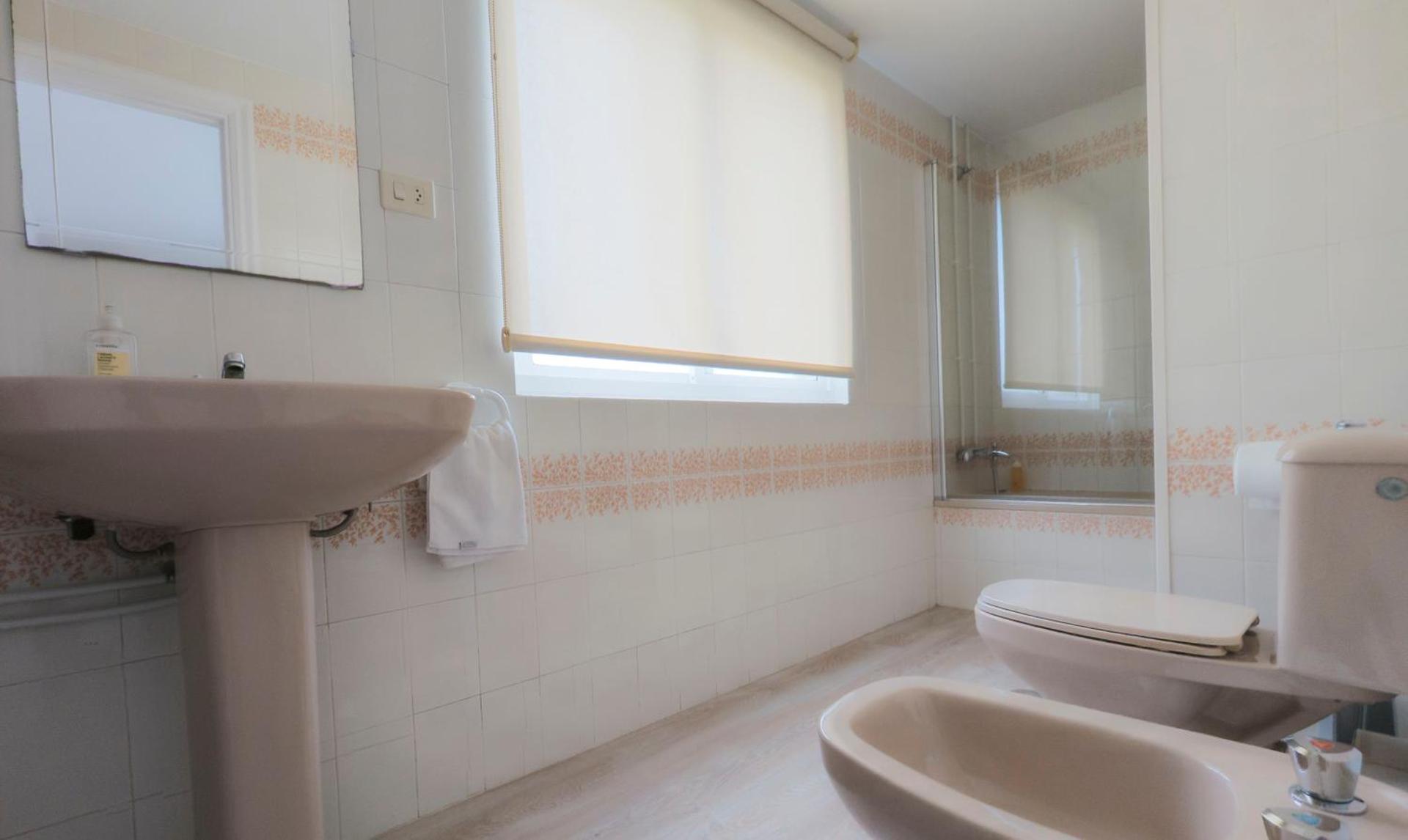 AMPLIO APARTAMENTO EN BURELA