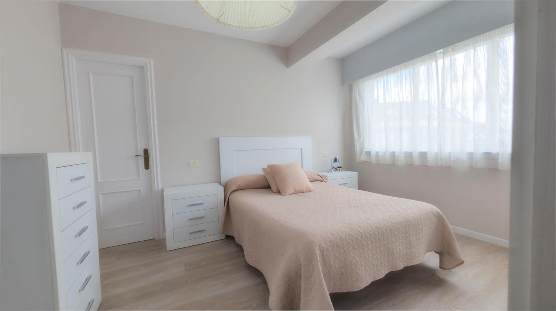 AMPLIO APARTAMENTO EN BURELA