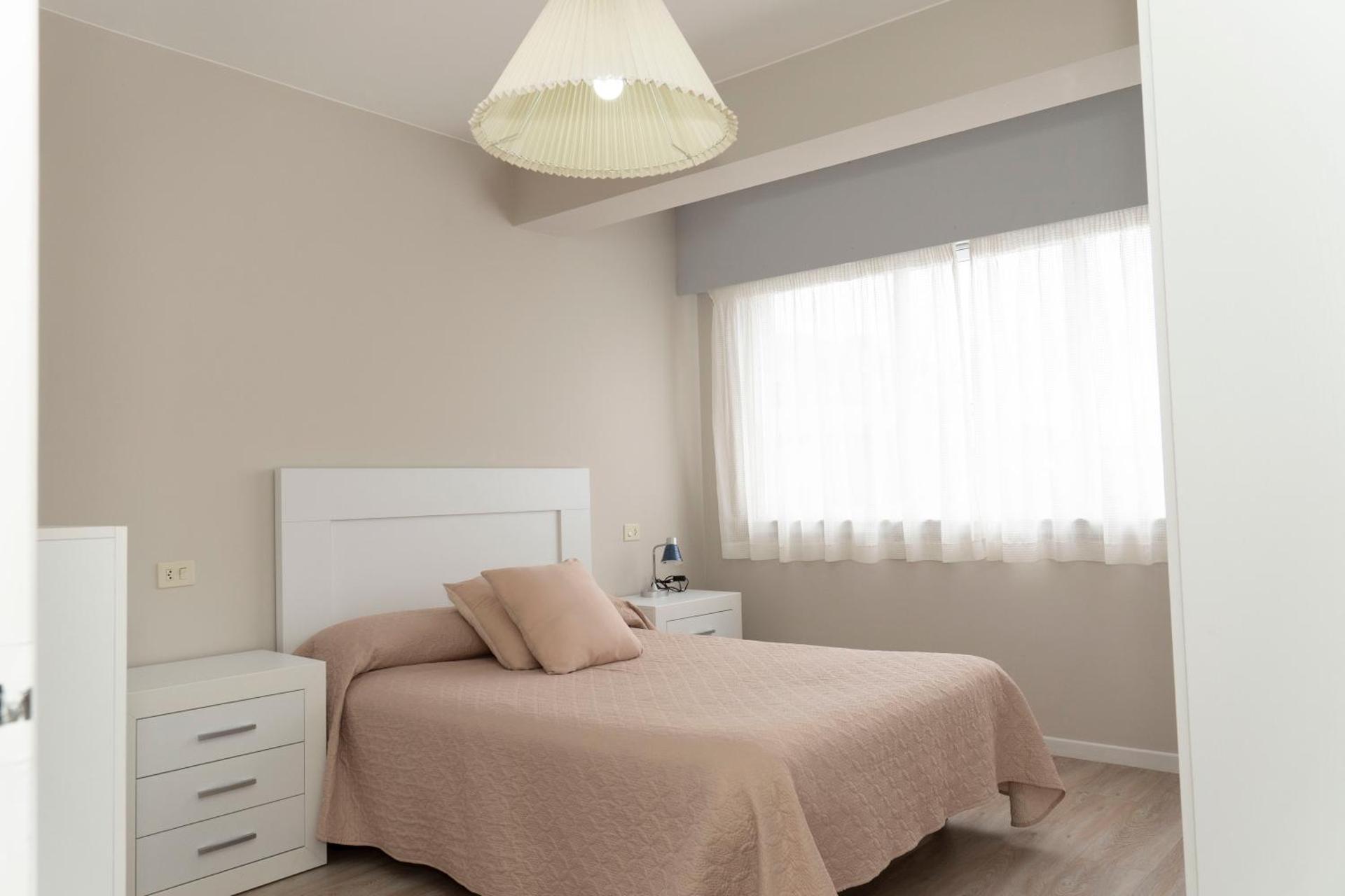 AMPLIO APARTAMENTO EN BURELA