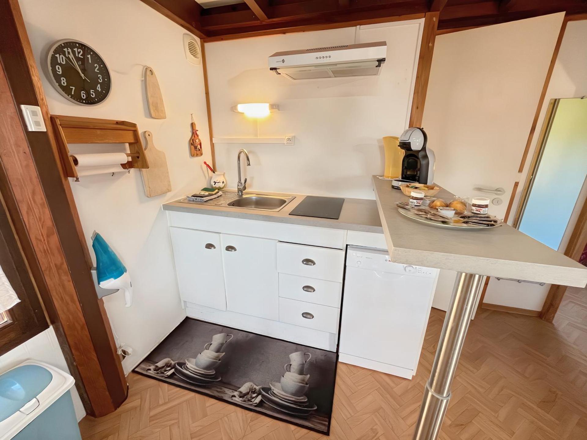 Chaleureux chalet à 3 minutes à pied de la mer - Parking gratuit