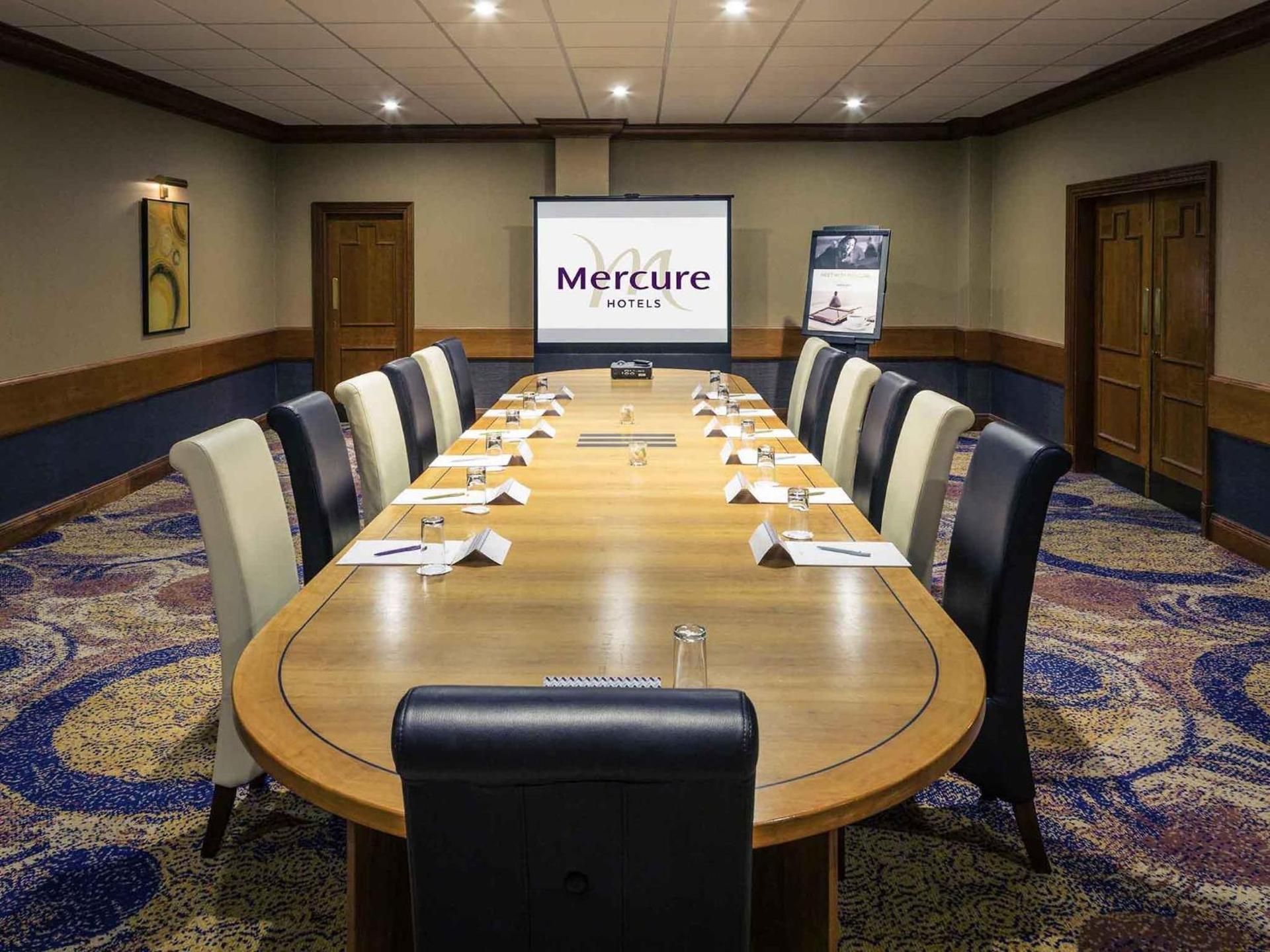 Meeting/conference room