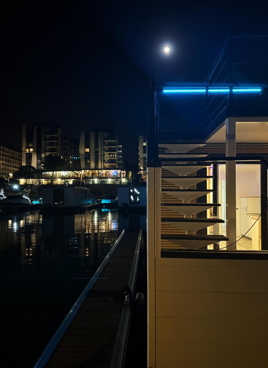 Prestige Yacht Resort Budapest