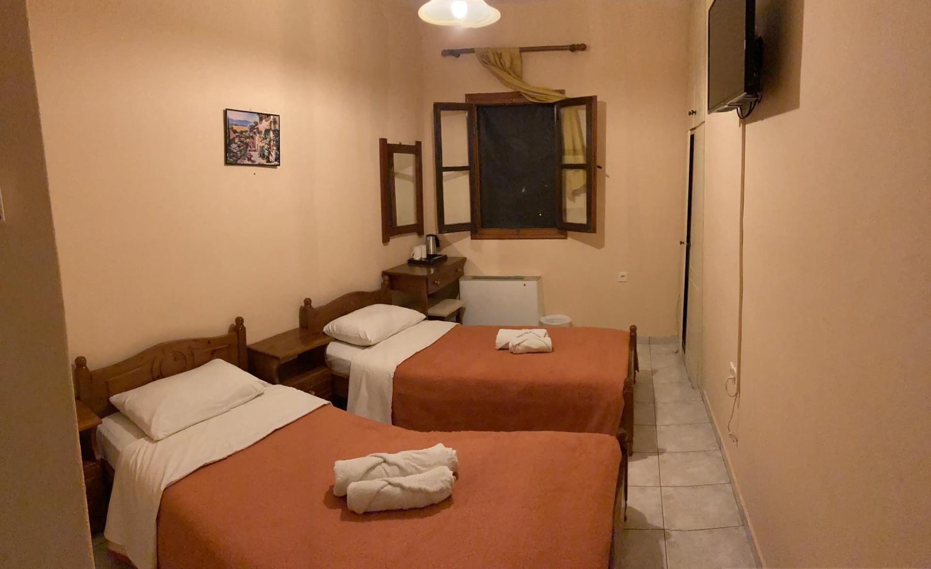 HOTEL ΗΩ (ΞΕΝΩΝΑΣ ΤΣΙΑΧΡΗΣ)