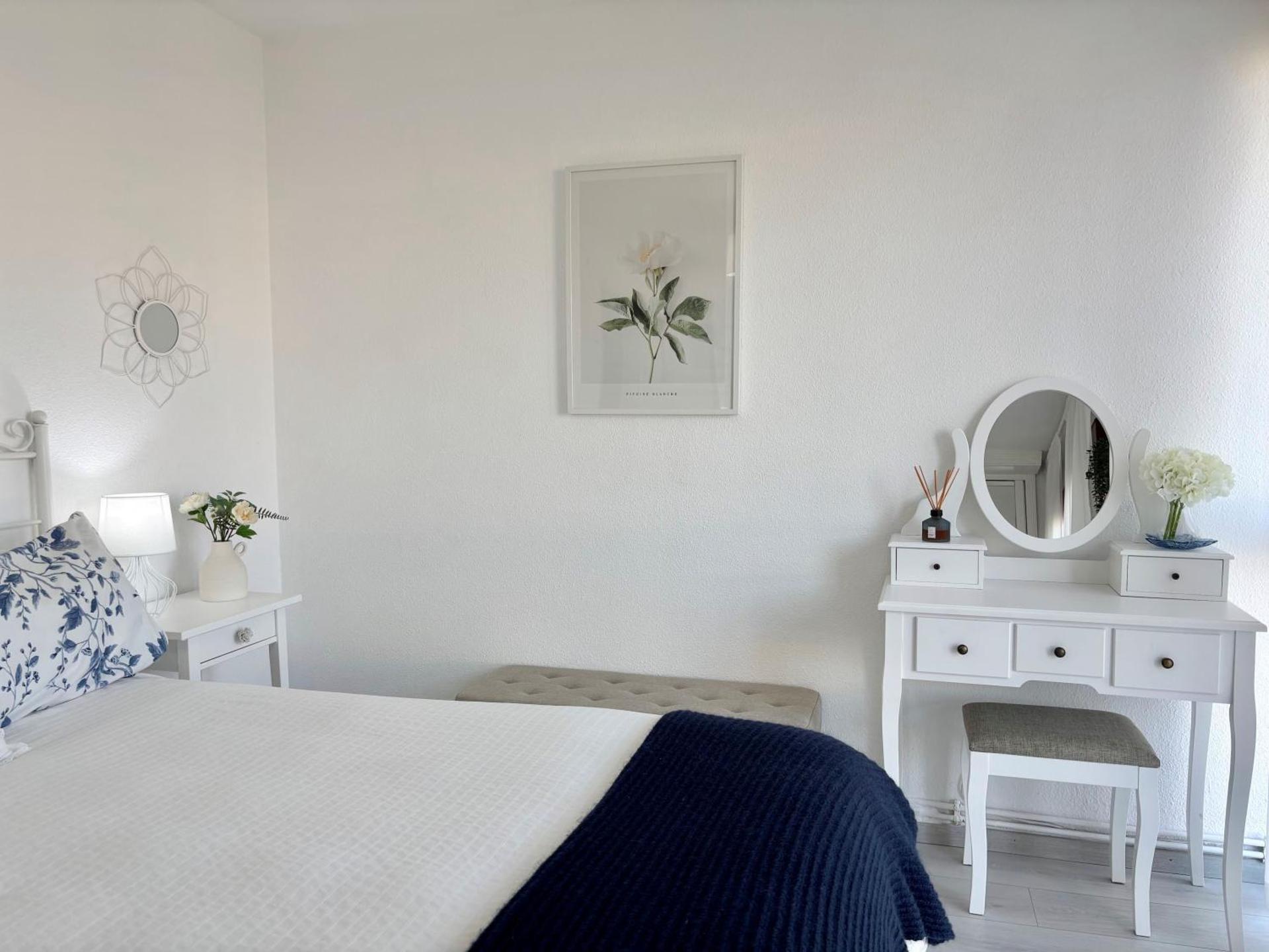 "LAS CAMELIAS SOMO" un lugar para desconectar!! Vistas al MAR!!