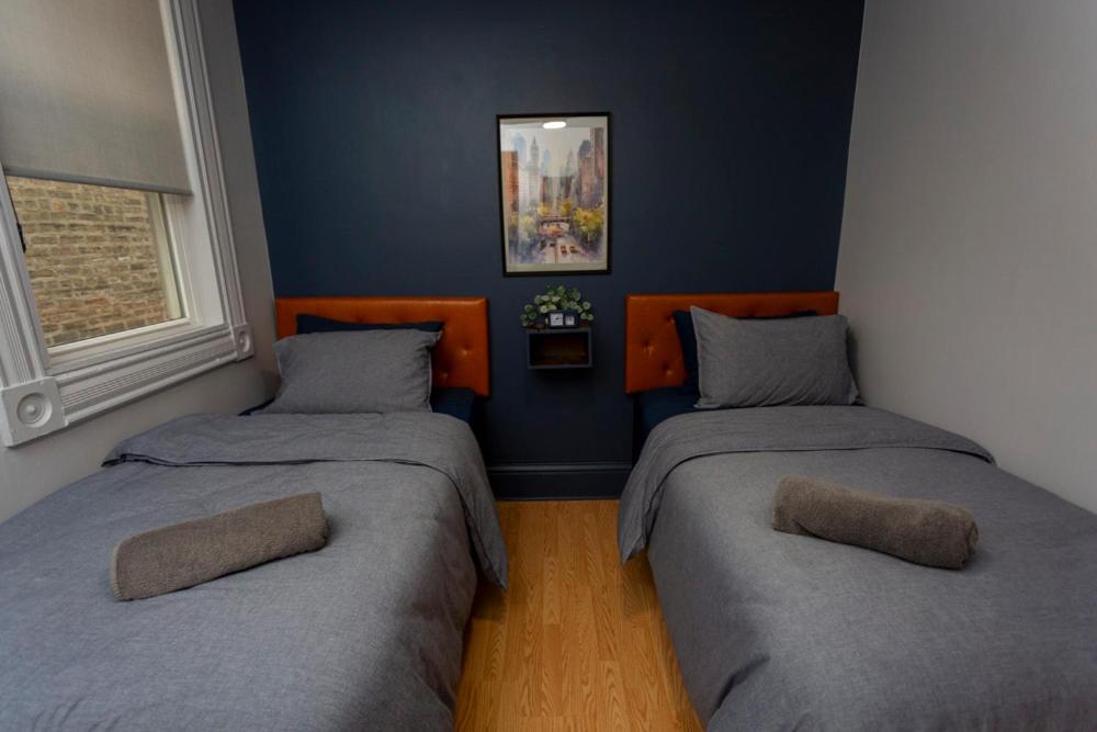 Chicago Parthenon Hostel