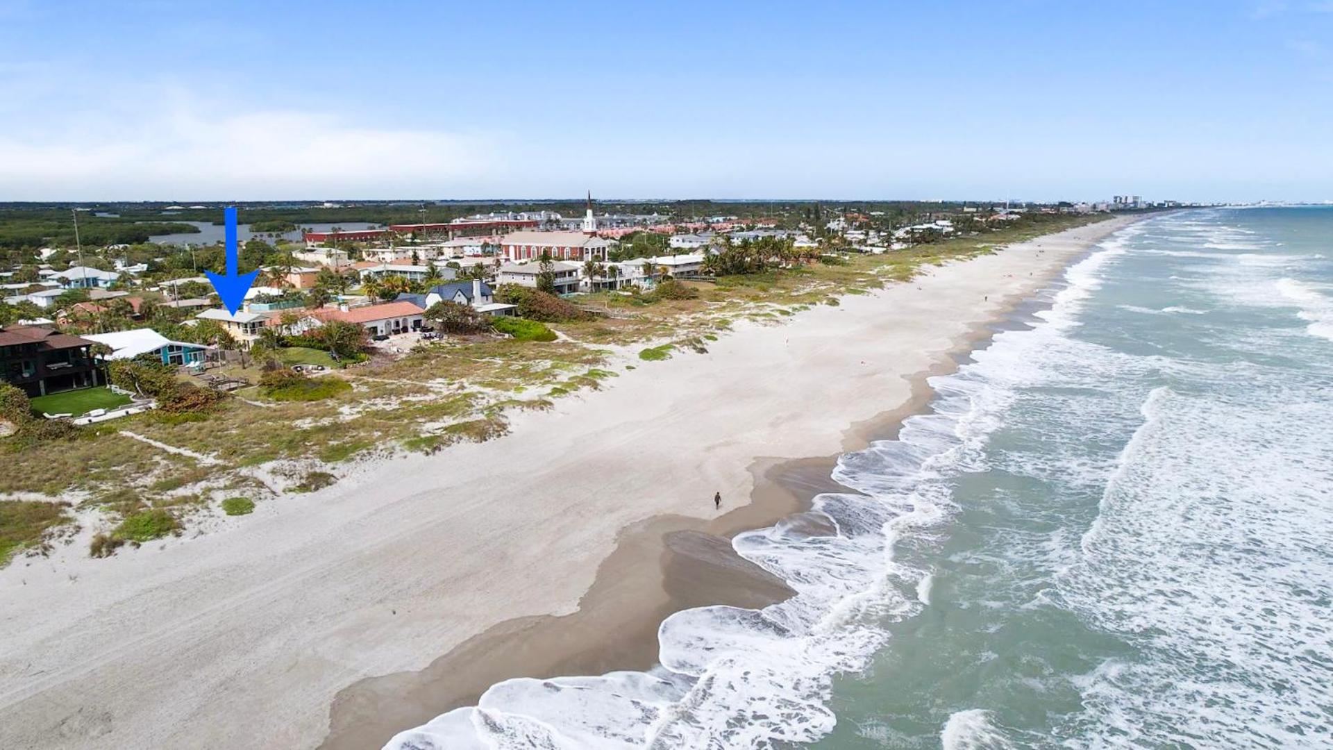 Luxury Oceanfront Vacation Home in Cocoa Beach 5 Bedrooms, Game Room & Direct Beach Access