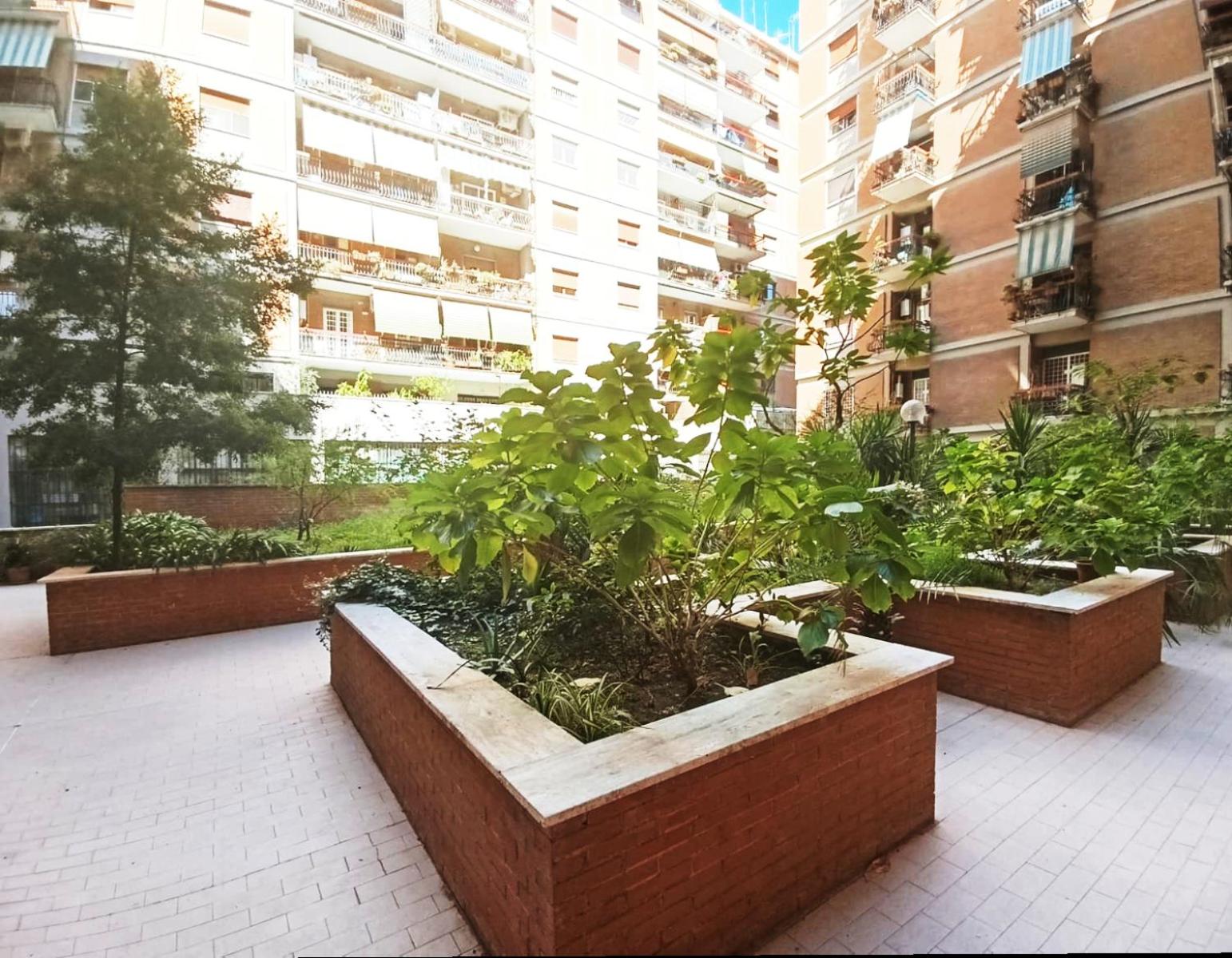 Inner courtyard view