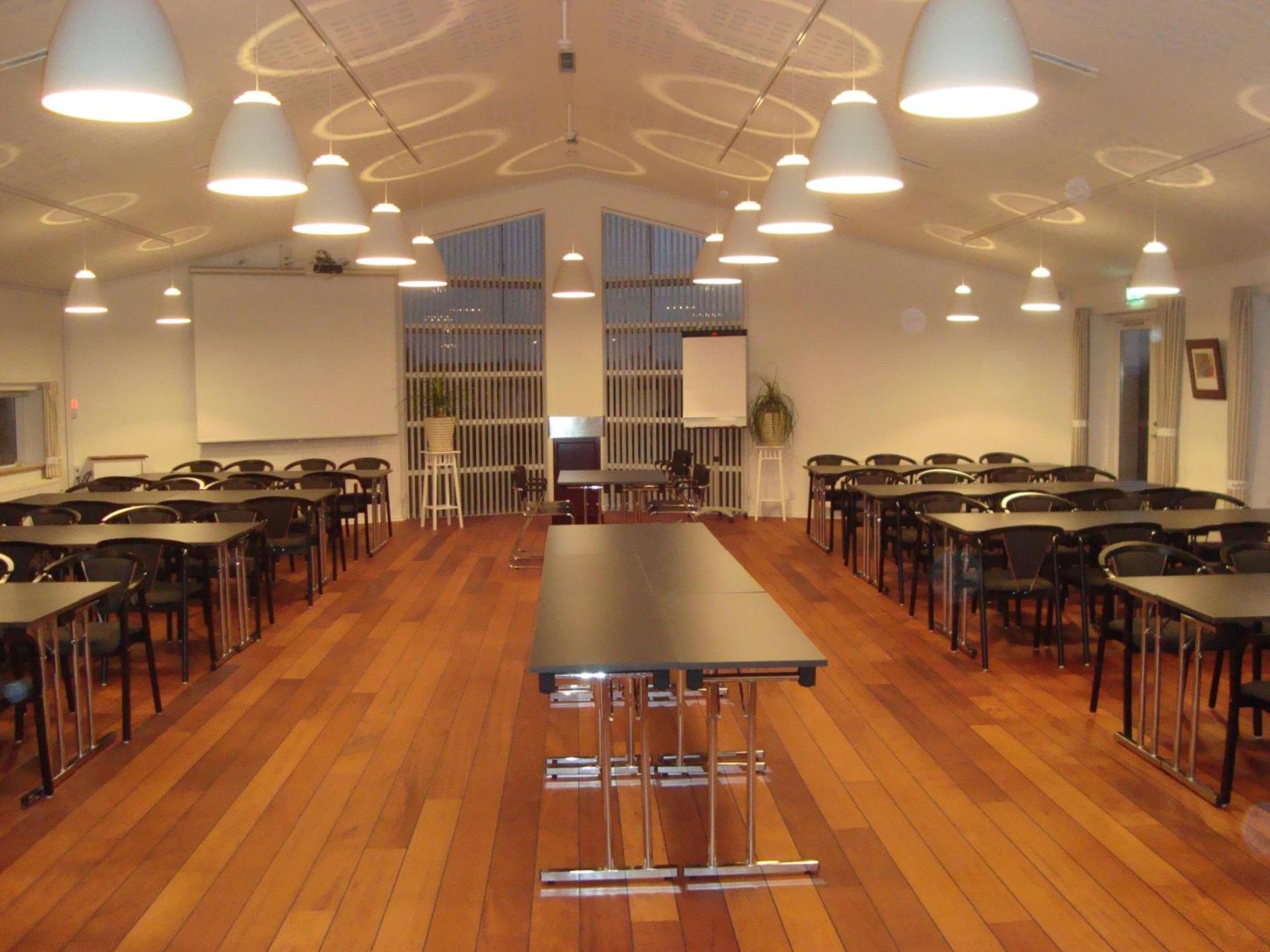 Meeting/conference room