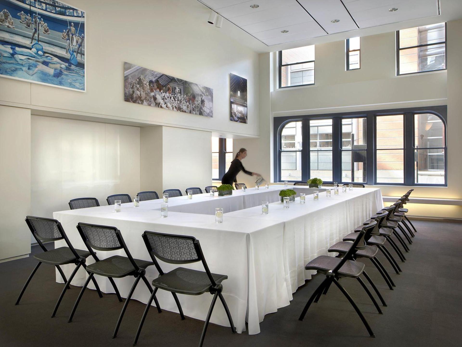 Meeting/conference room