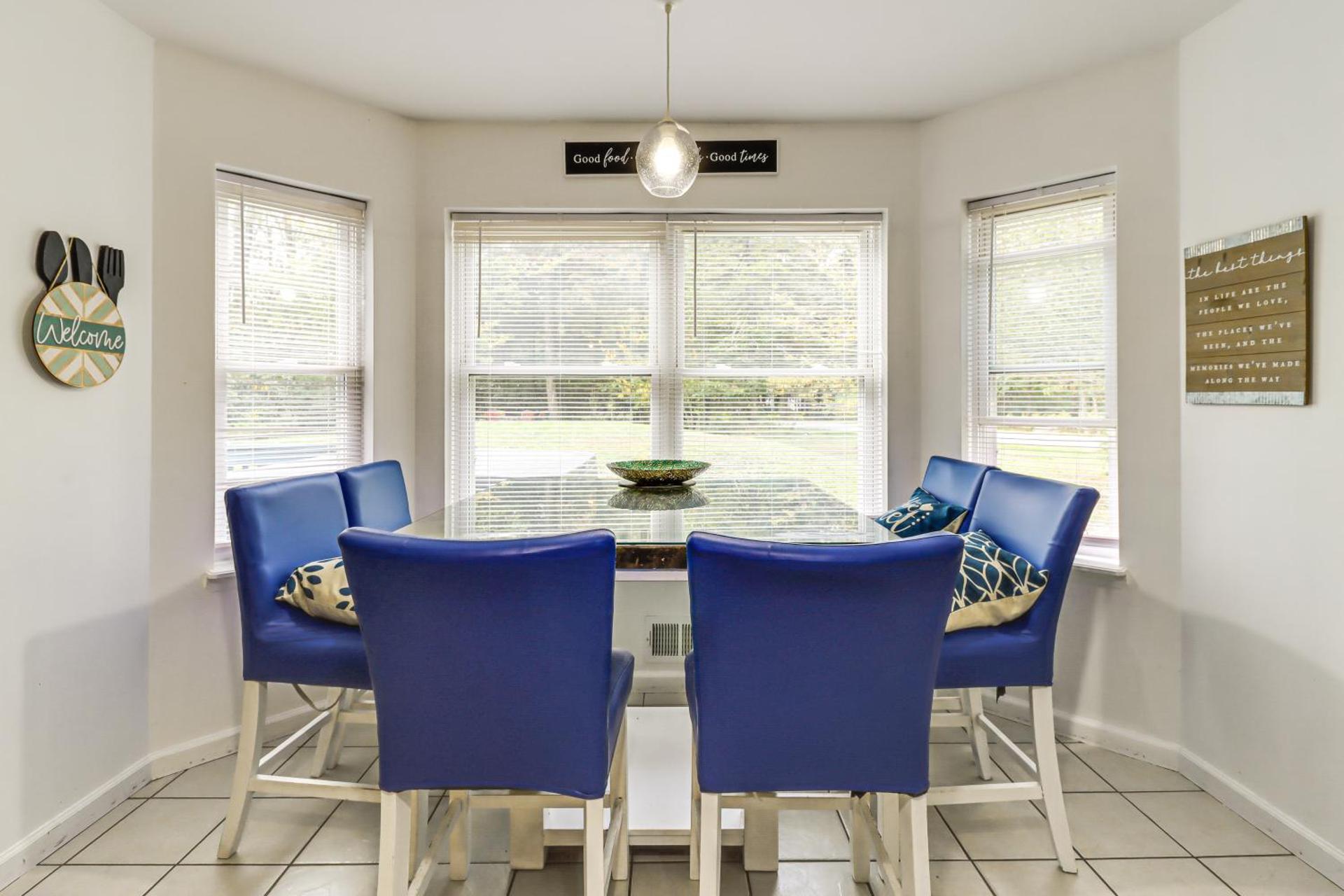 Fire Pit and Hot Tub Peaceful Poconos Farms Getaway