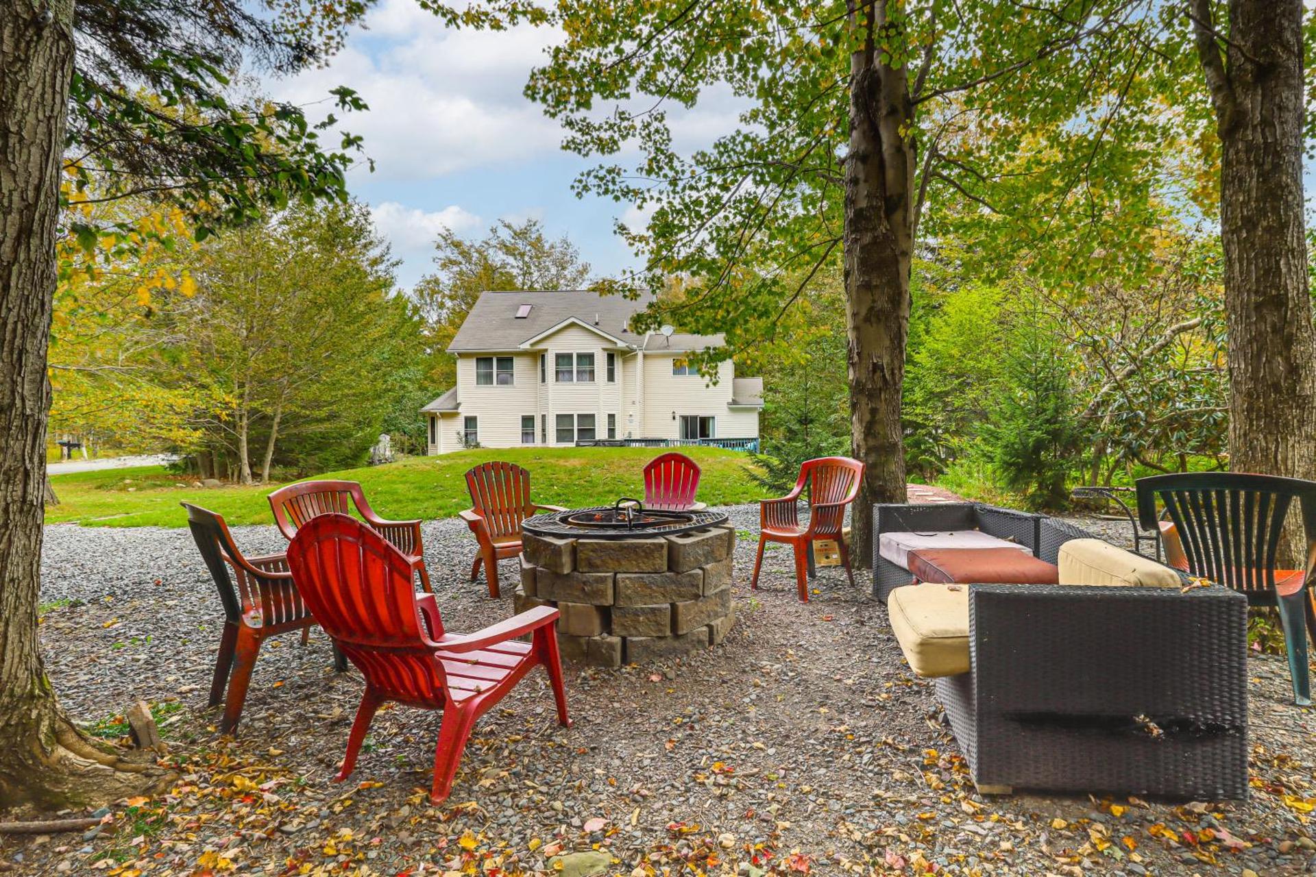 Fire Pit and Hot Tub Peaceful Poconos Farms Getaway