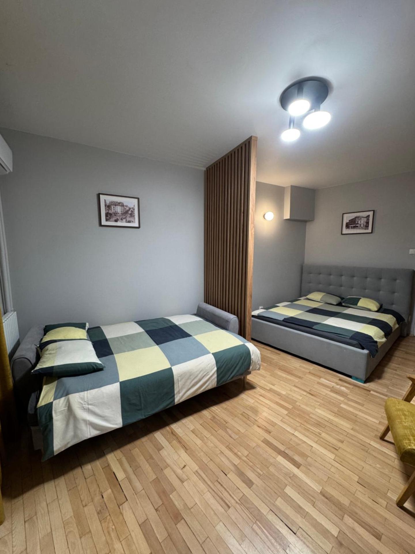 Double Studio near University Square - 2 Balconies