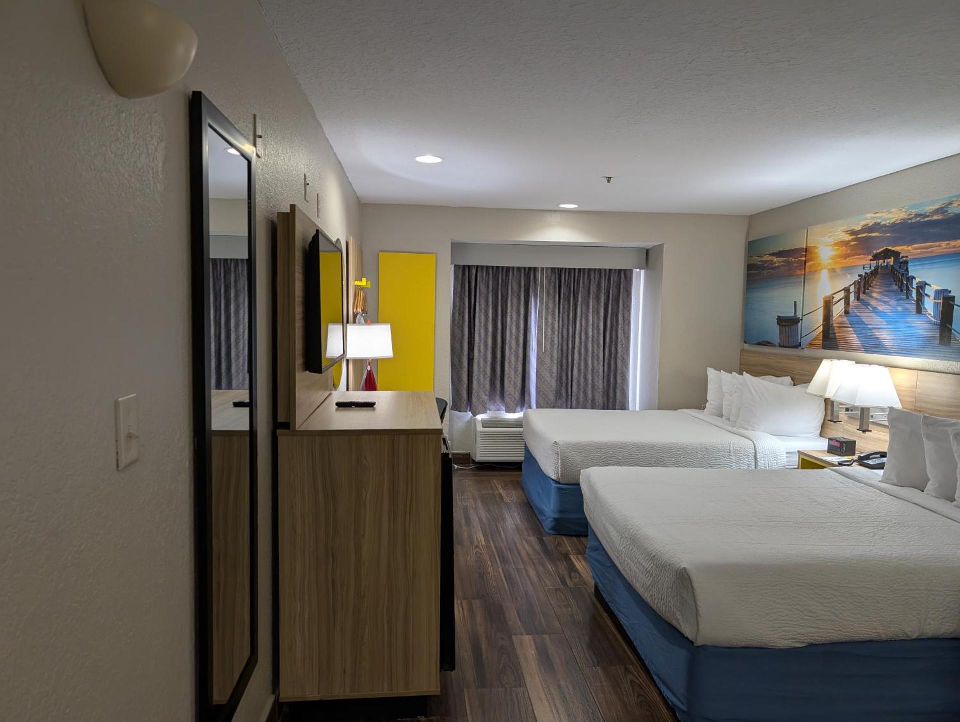 Queen Room with Two Queen Beds and Mobility/Hearing Access - Non-Smoking