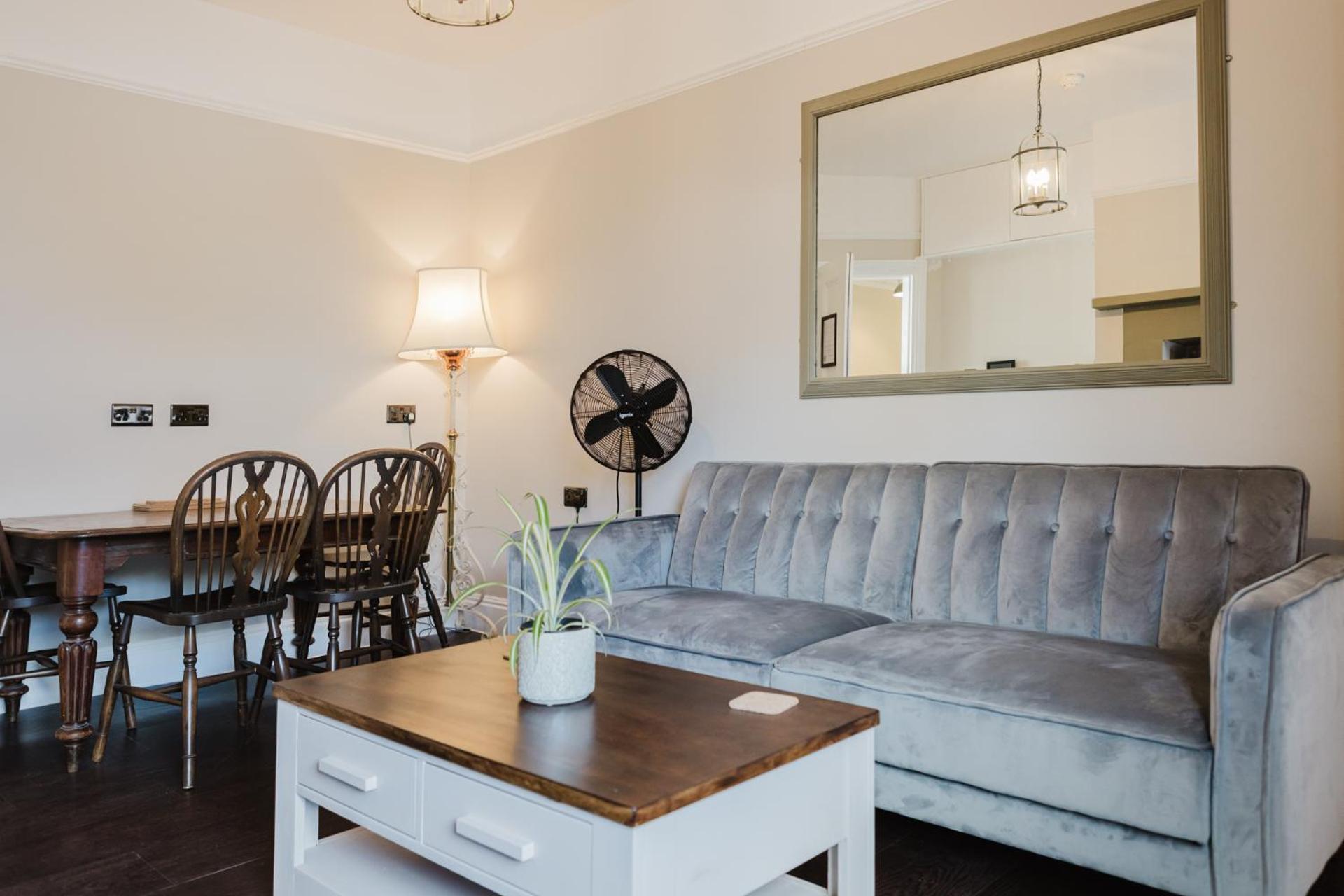 Grace's Guesthouse The Suite Room 6