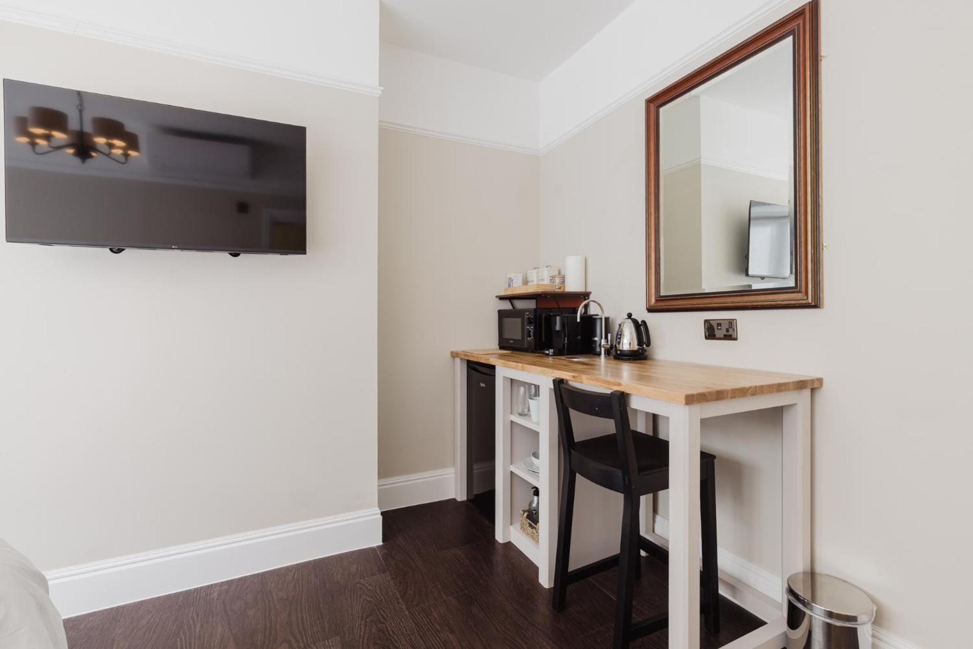 Grace's Guesthouse Room 5