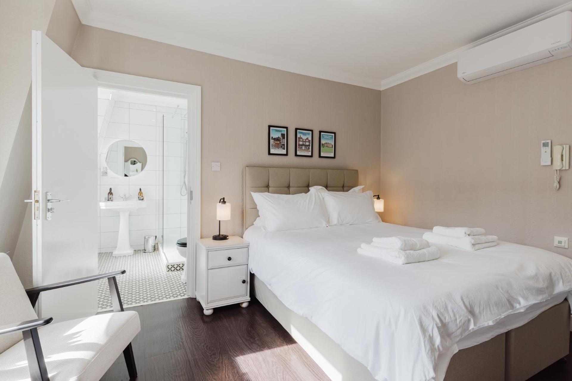 Grace's Guesthouse Room 1