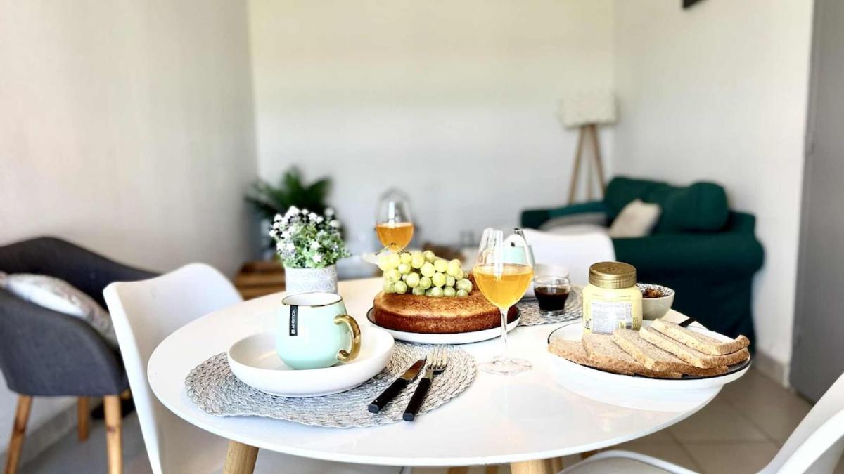 Tête en l'air- Cocon Lumineux- Centre Muret- Parking et commodités