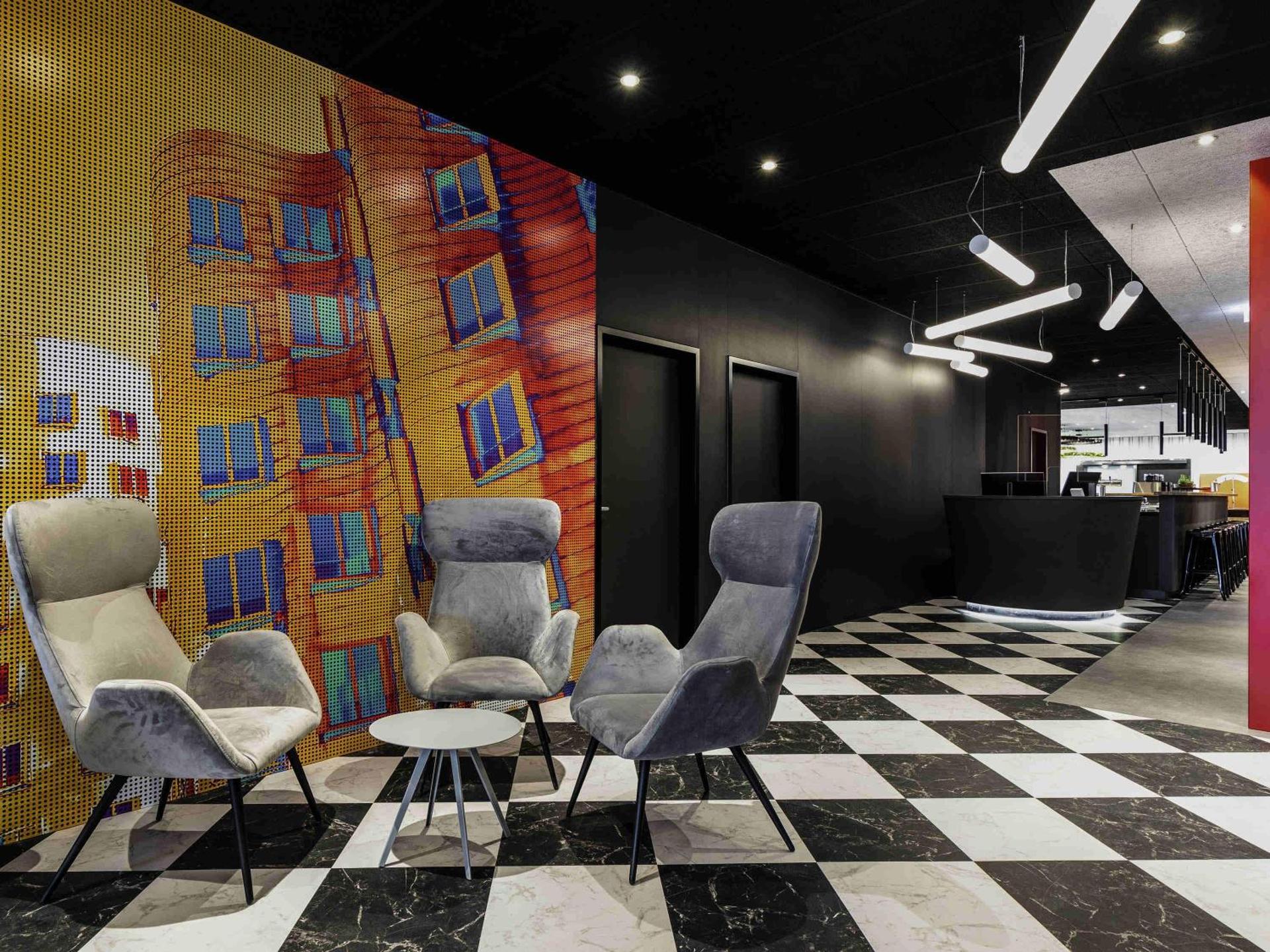 Restaurant/places to eat