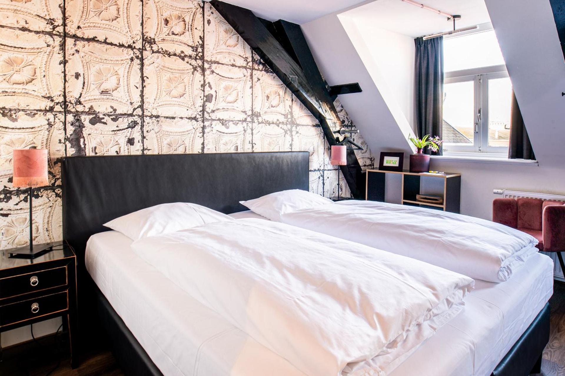 Will & Tate City Stay