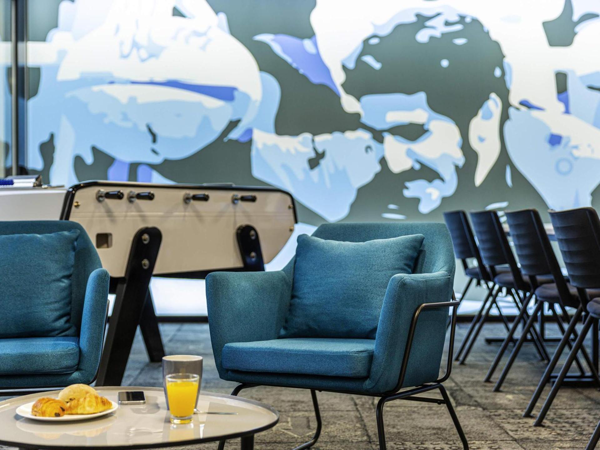 Meeting/conference room