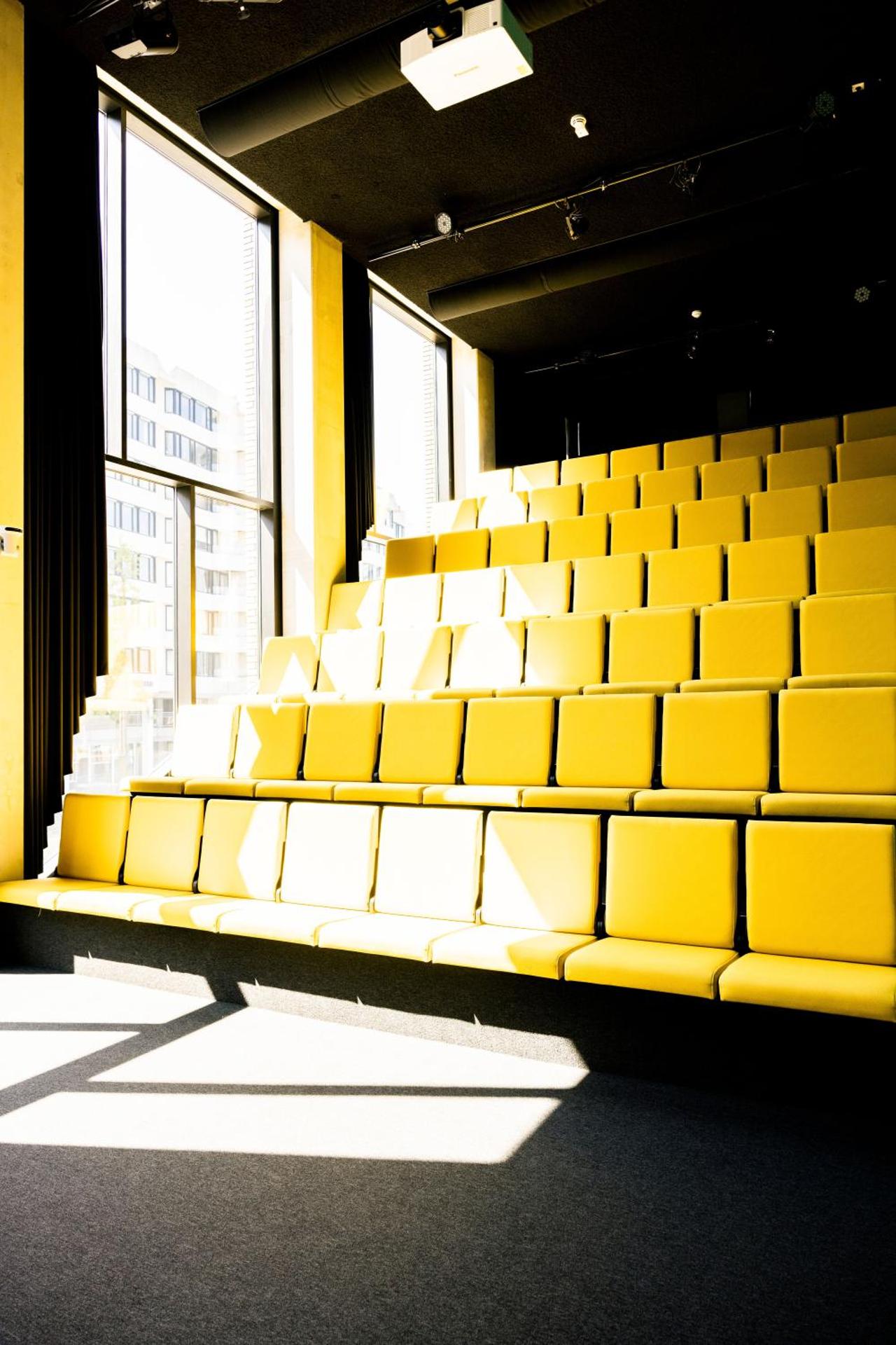 Meeting/conference room