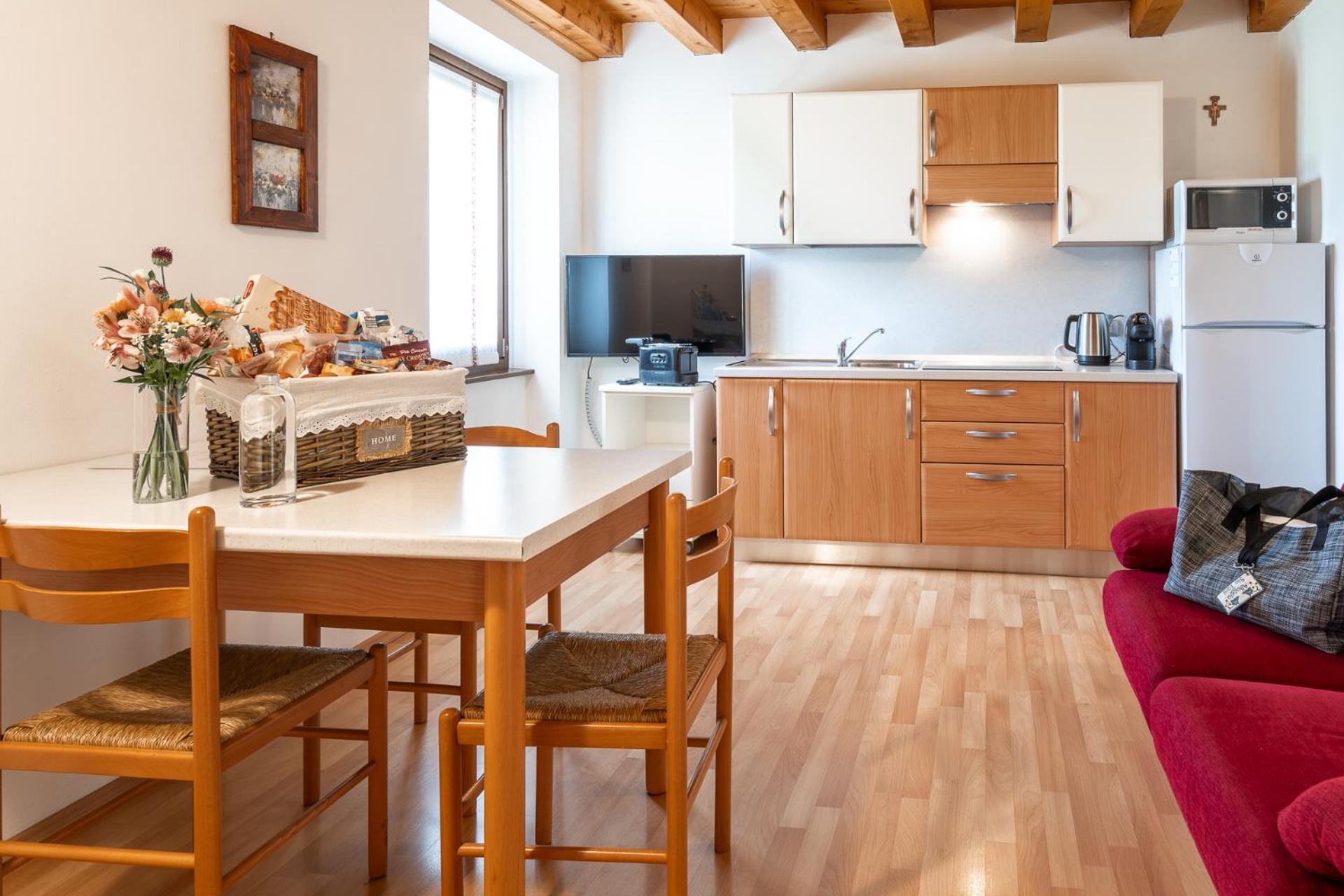 Kitchen or kitchenette