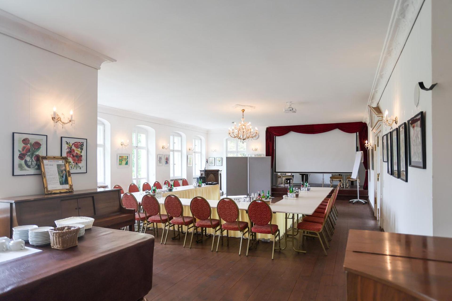 Meeting/conference room