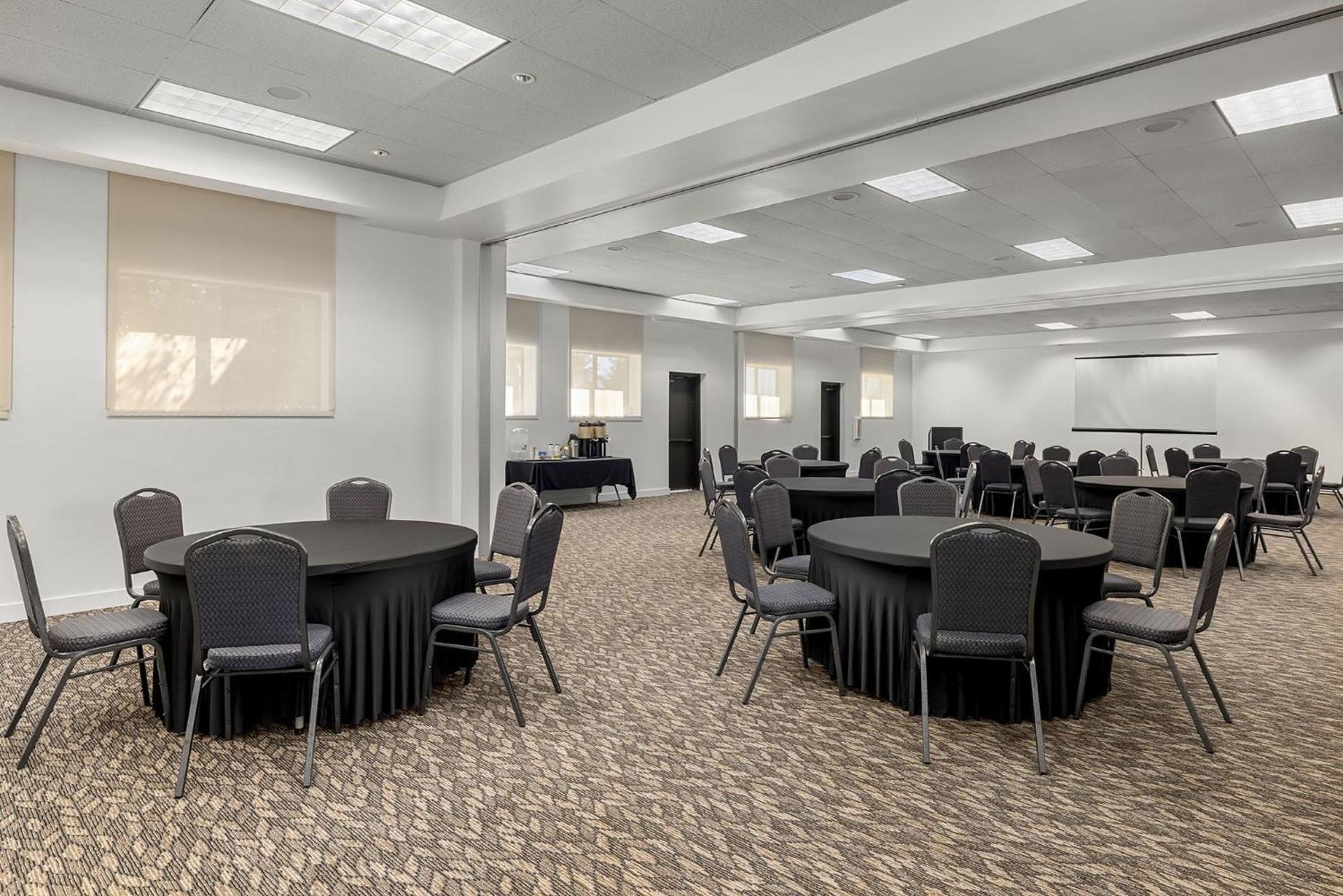 Banquet/Function facilities
