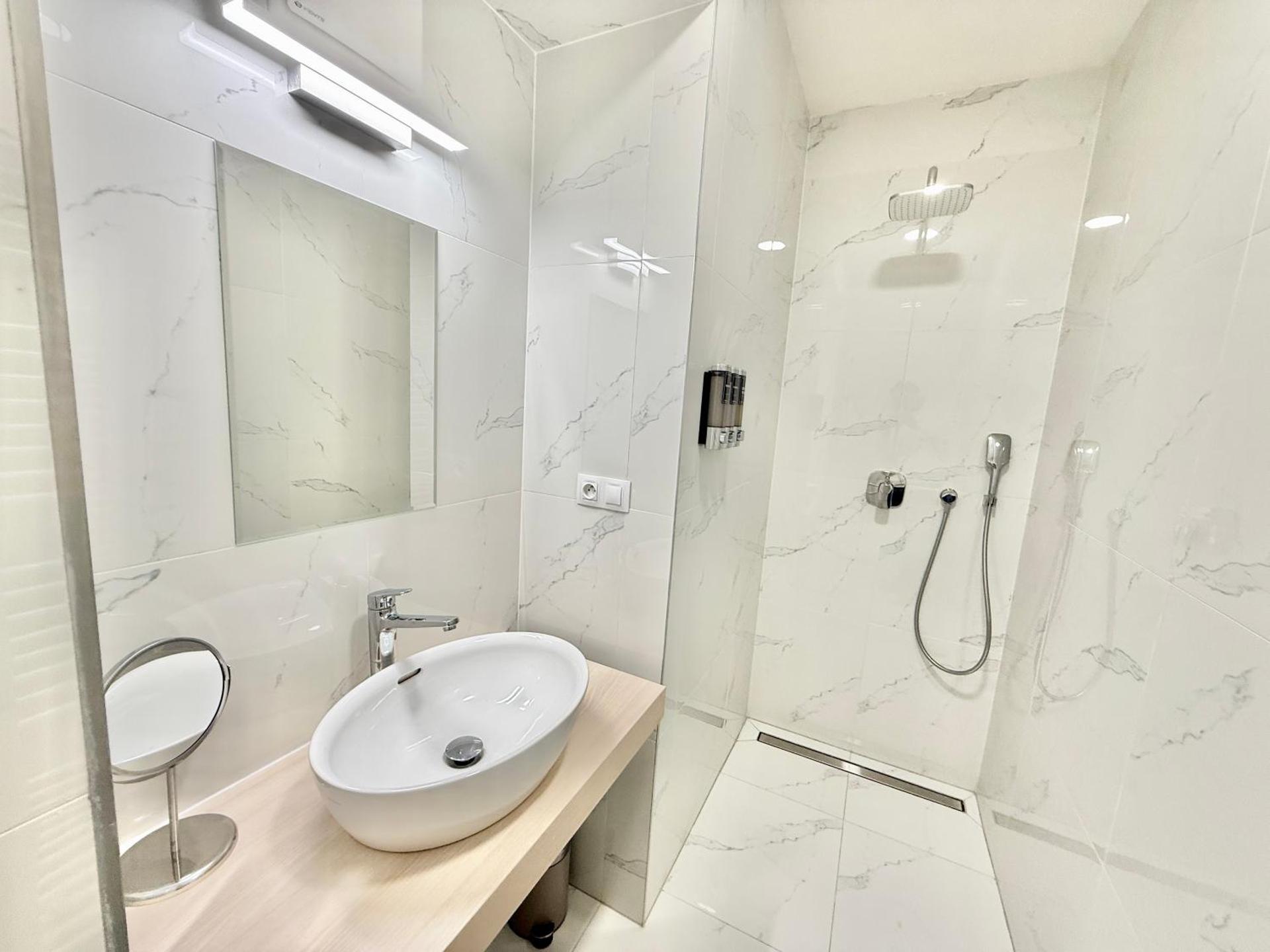 Apartment with Garden View