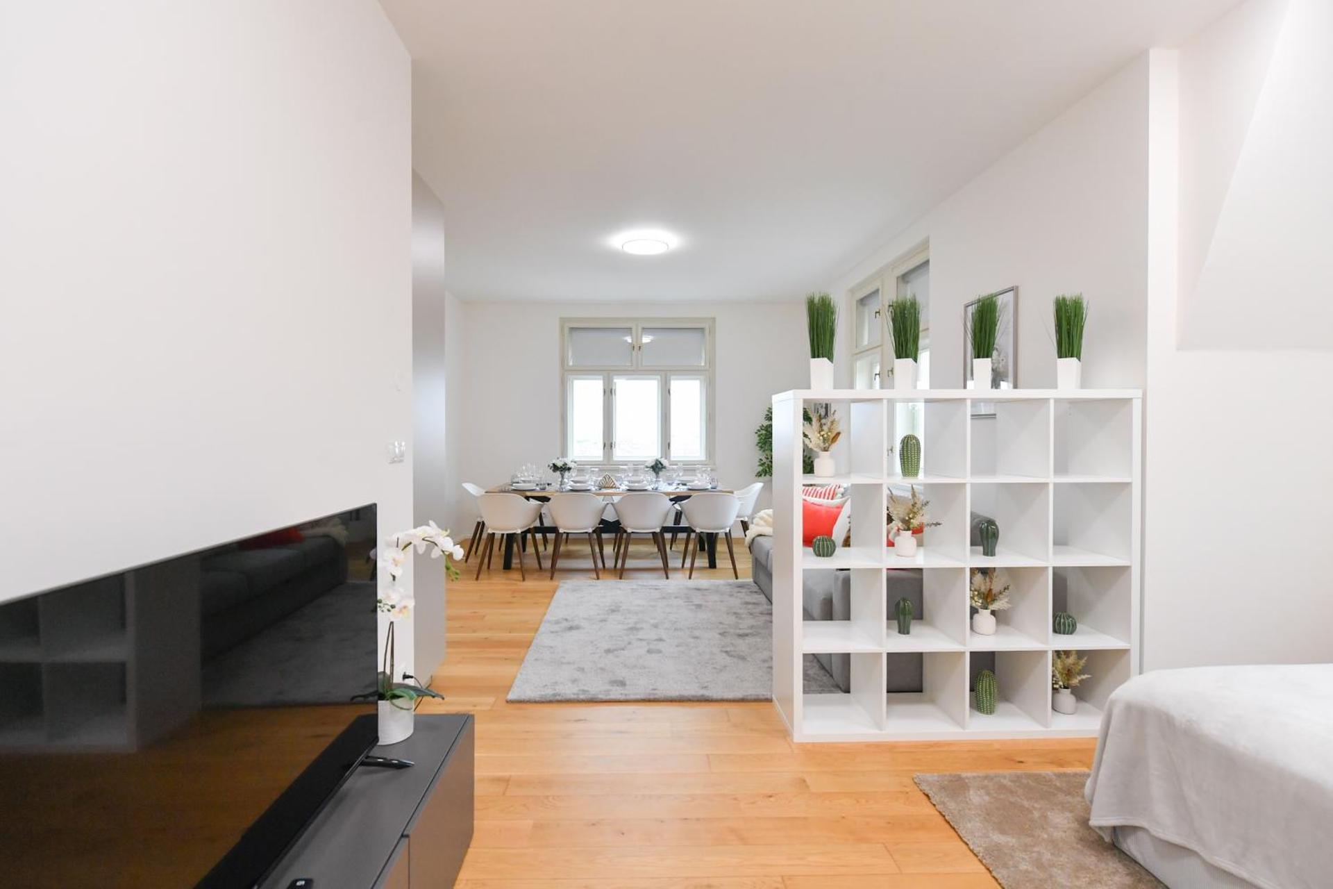 Luxury Modern Apartment with View