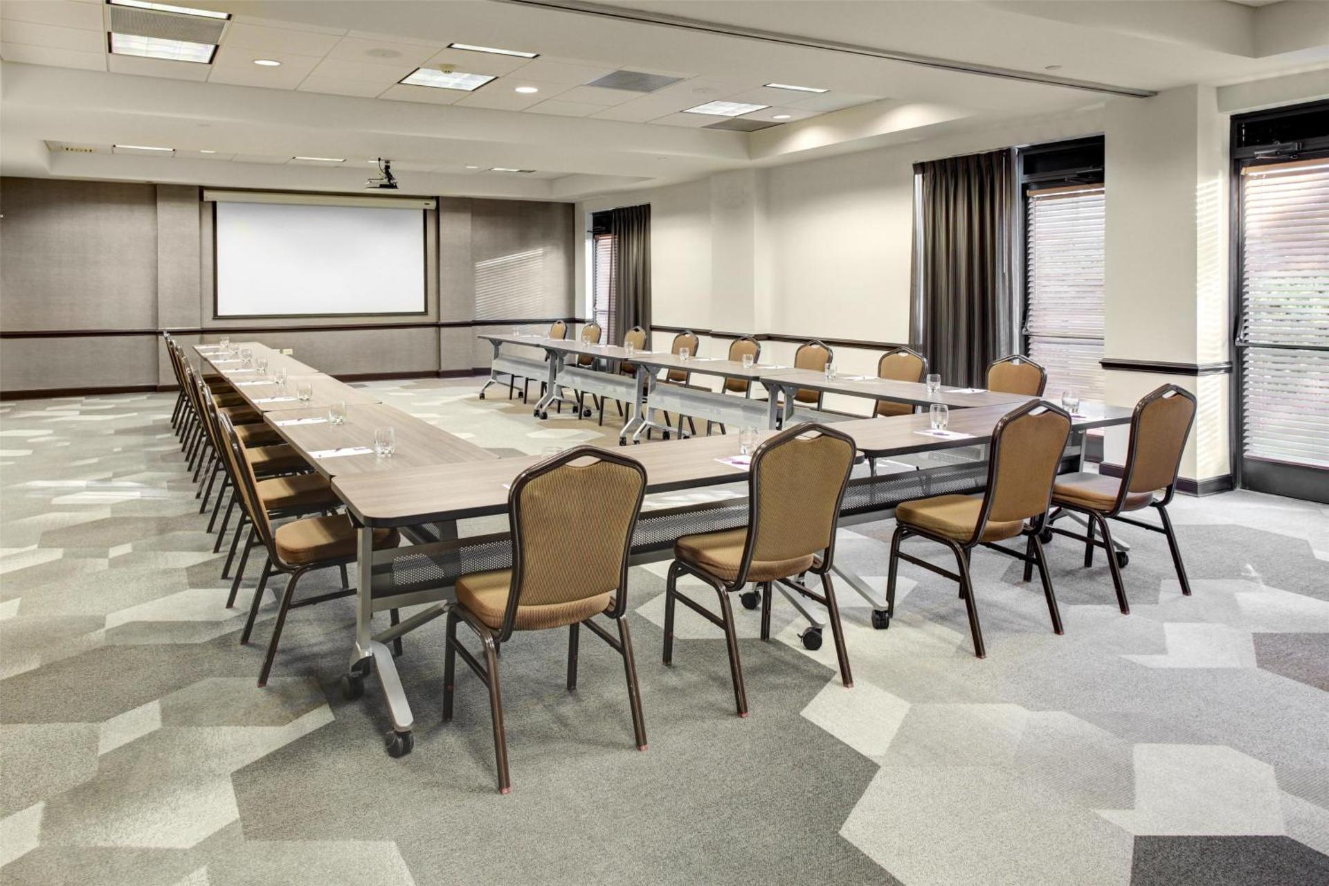 Meeting/conference room