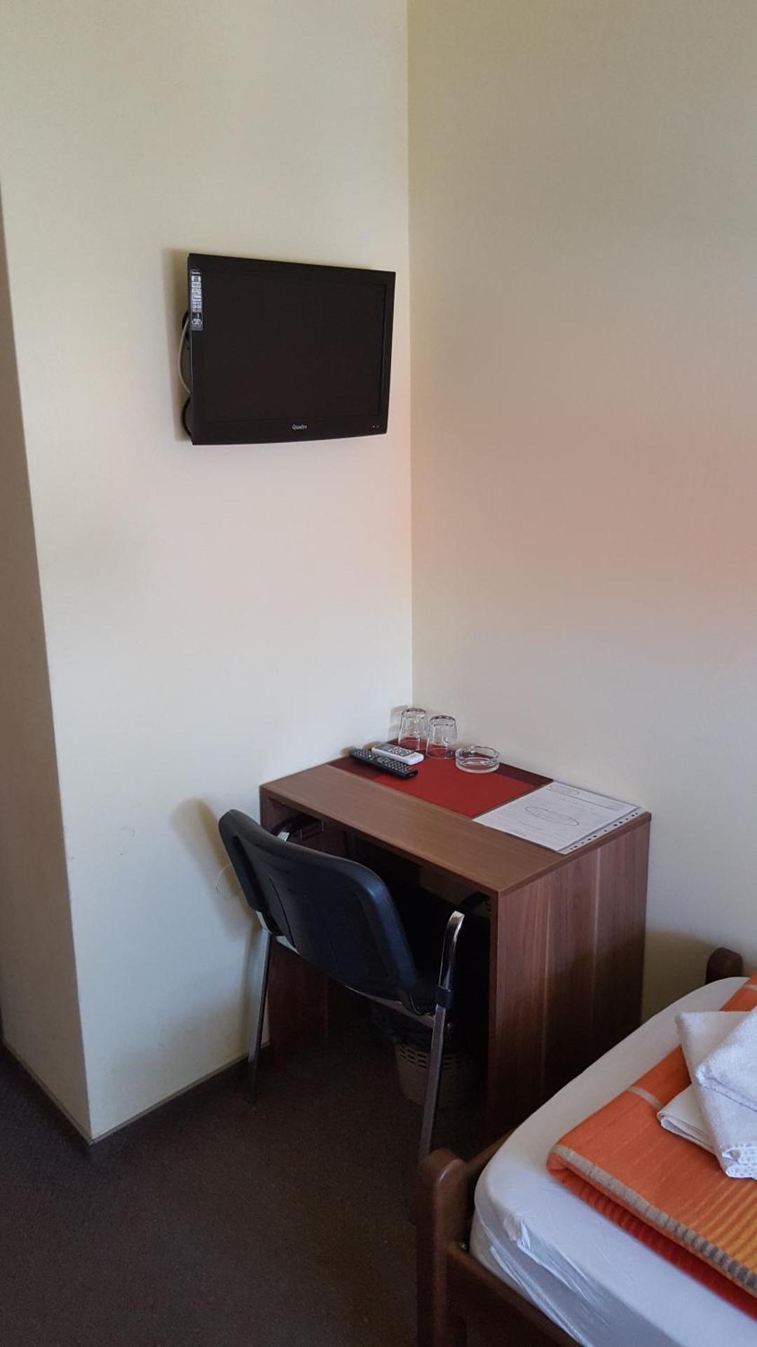 Twin Room with Private Bathroom