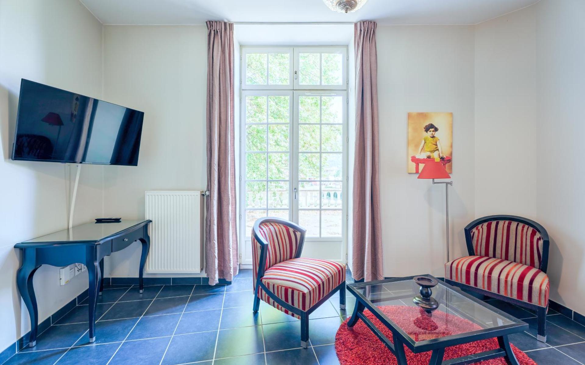 Communal lounge/ TV room