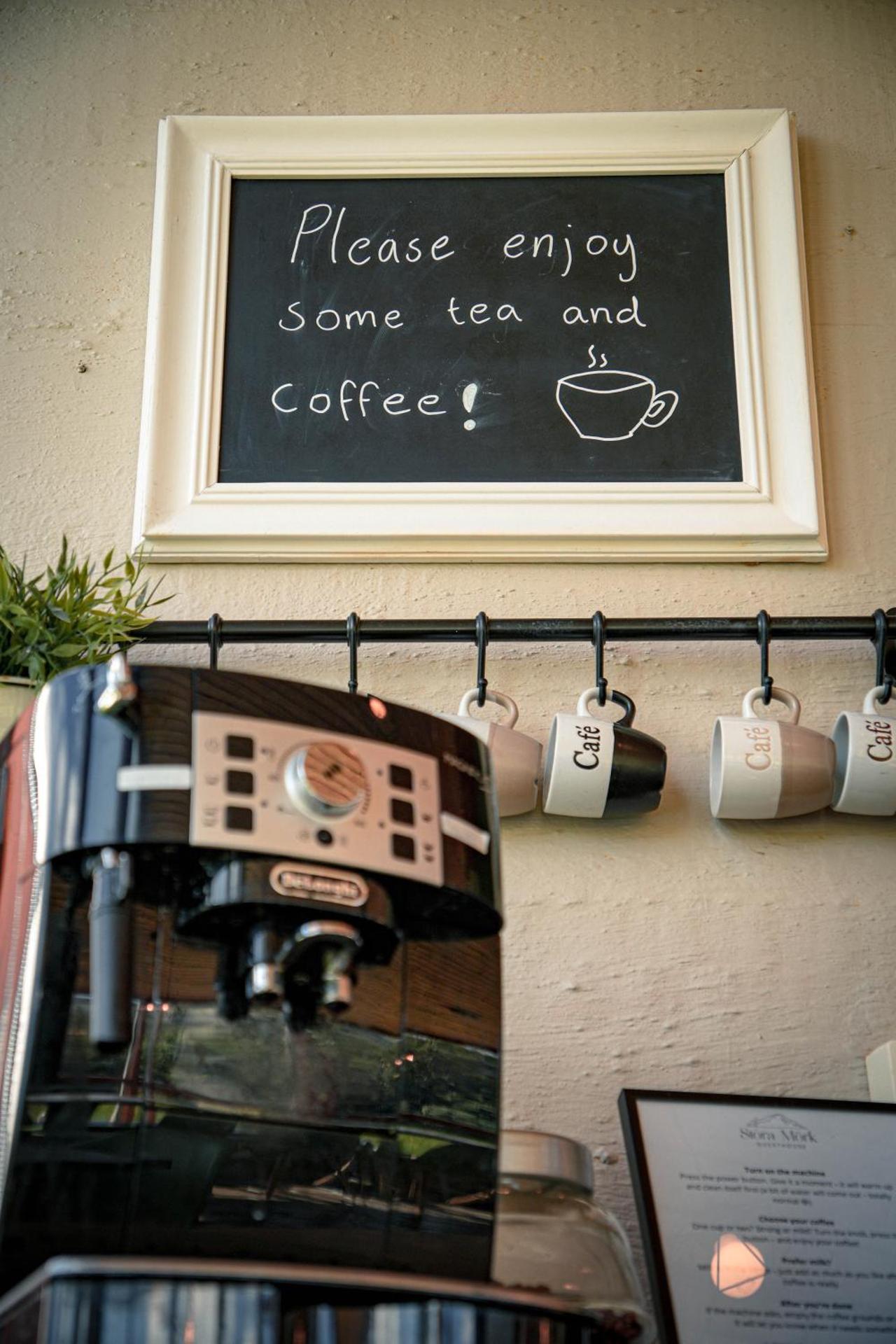 Coffee/tea facilities