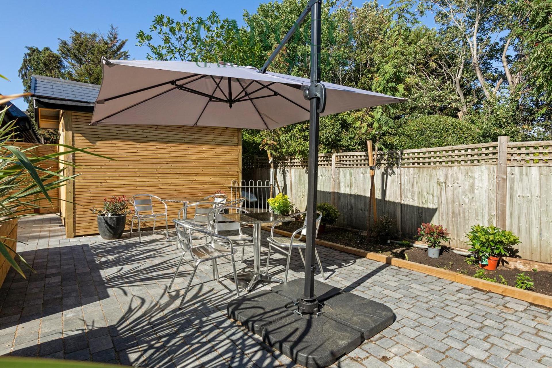 Westciti Caroco Aparthotel