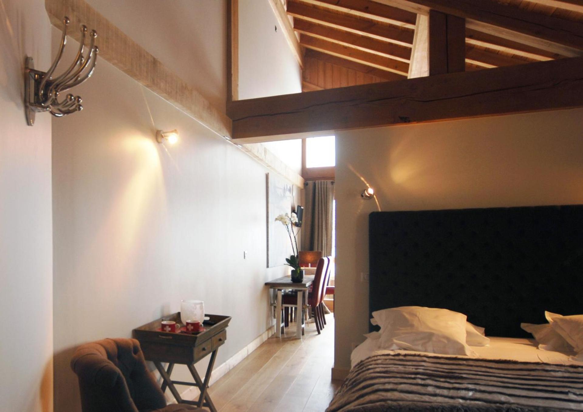 In annex building - Superior Studio