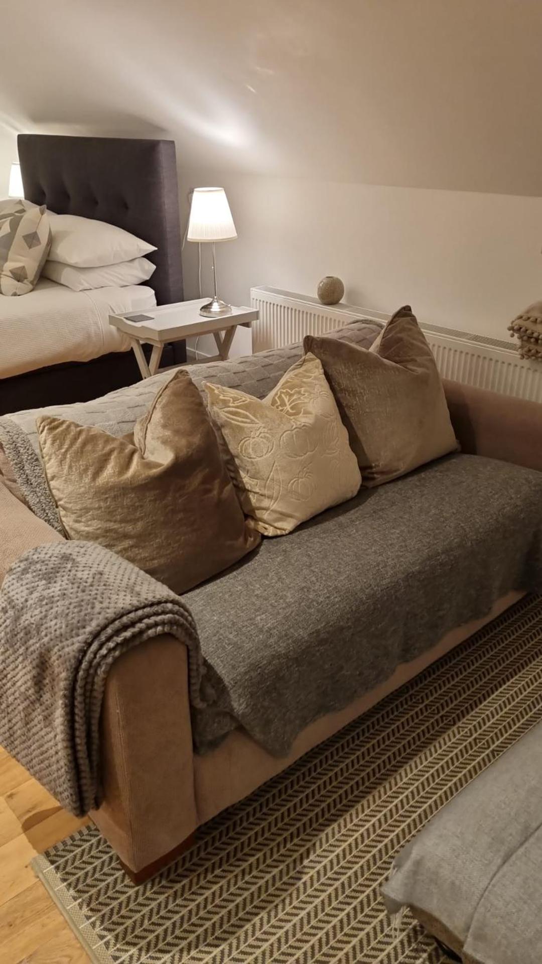 Brodleys' Hill Studio 286d