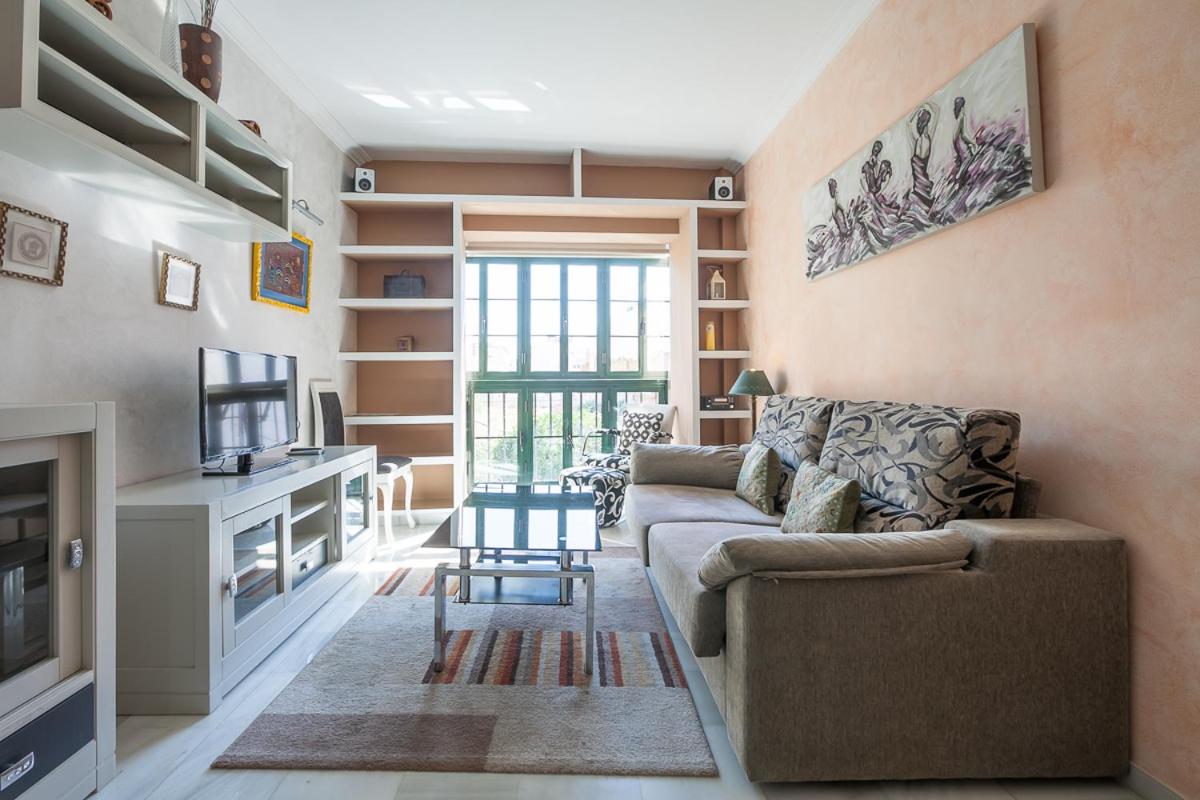 SevillaHome - Bonito Piso Junto al Rio