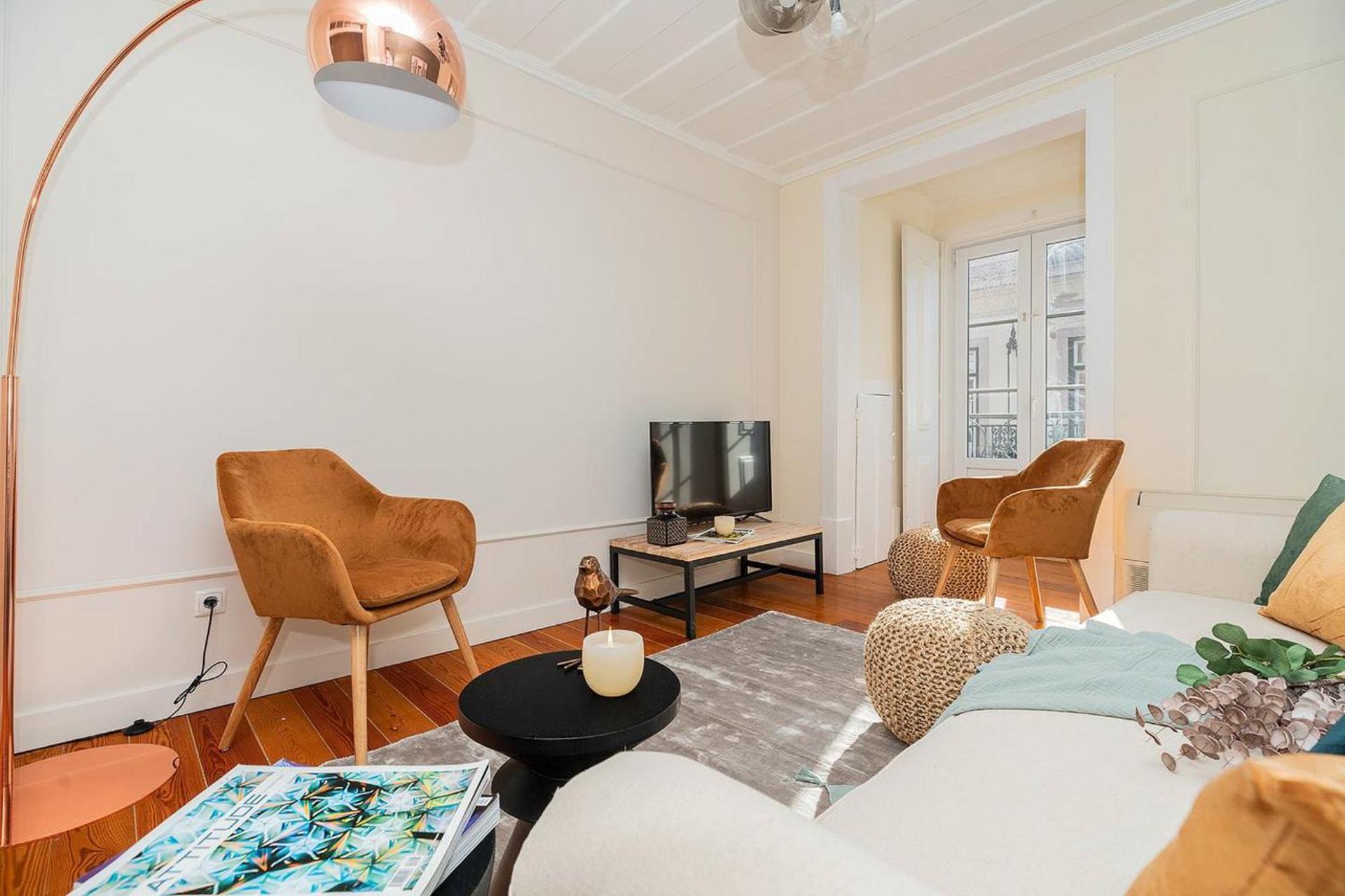 Stylish 2BD Apartment in Chiado