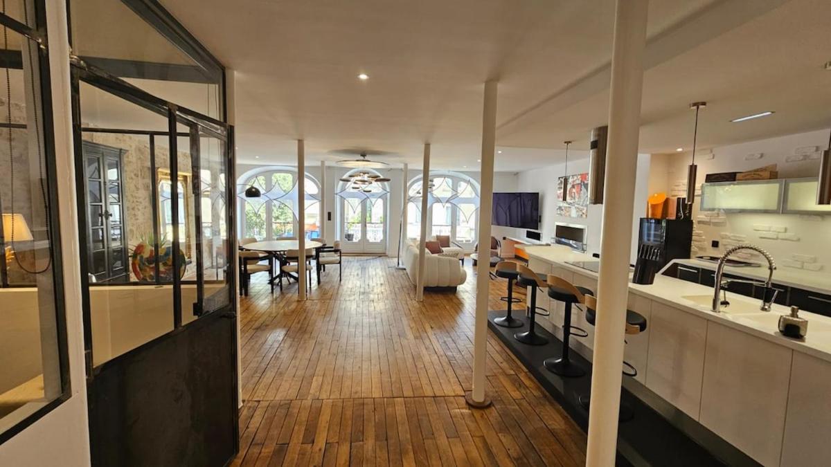 Appartement lumineux & moderne au cœur du centre