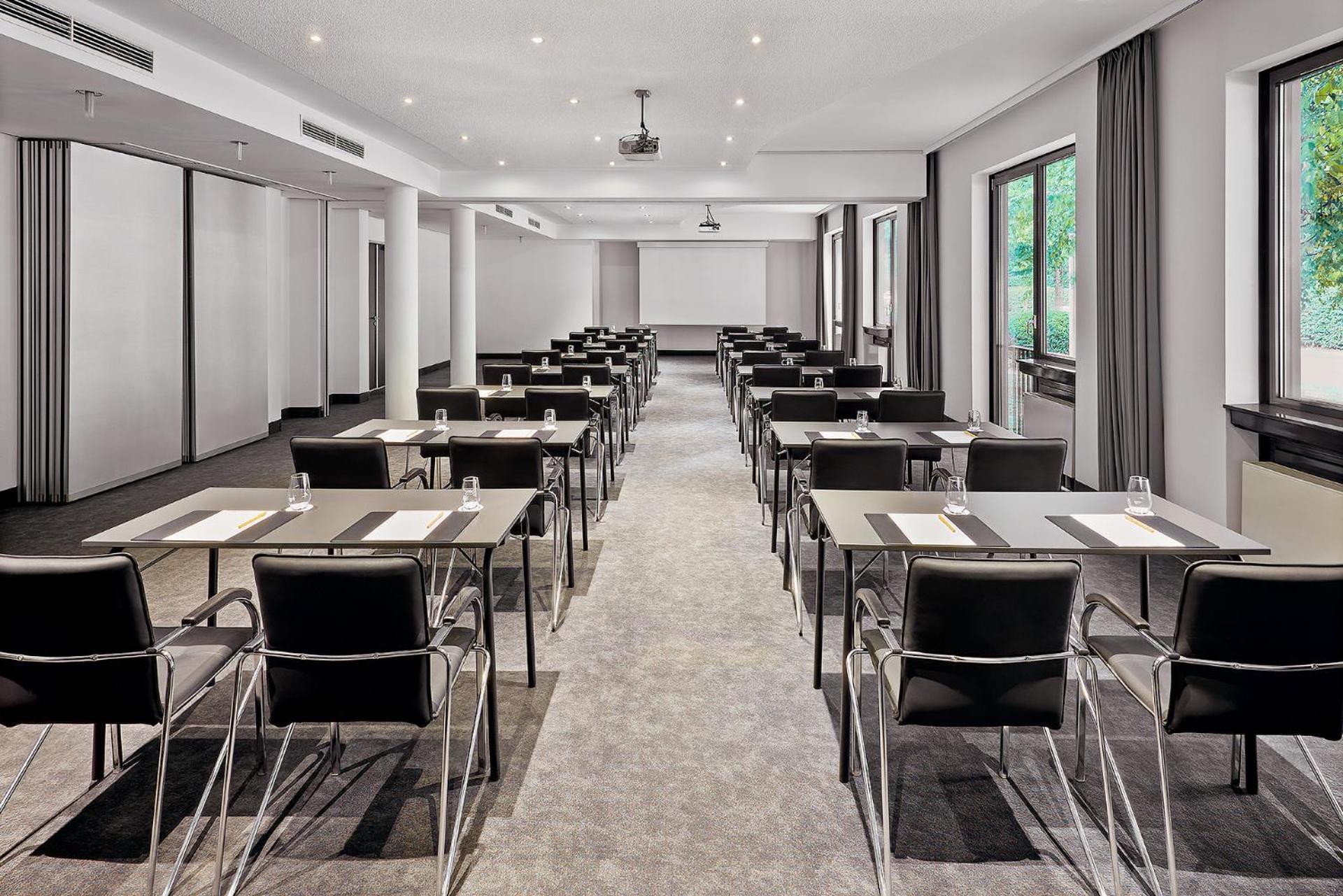 Meeting/conference room