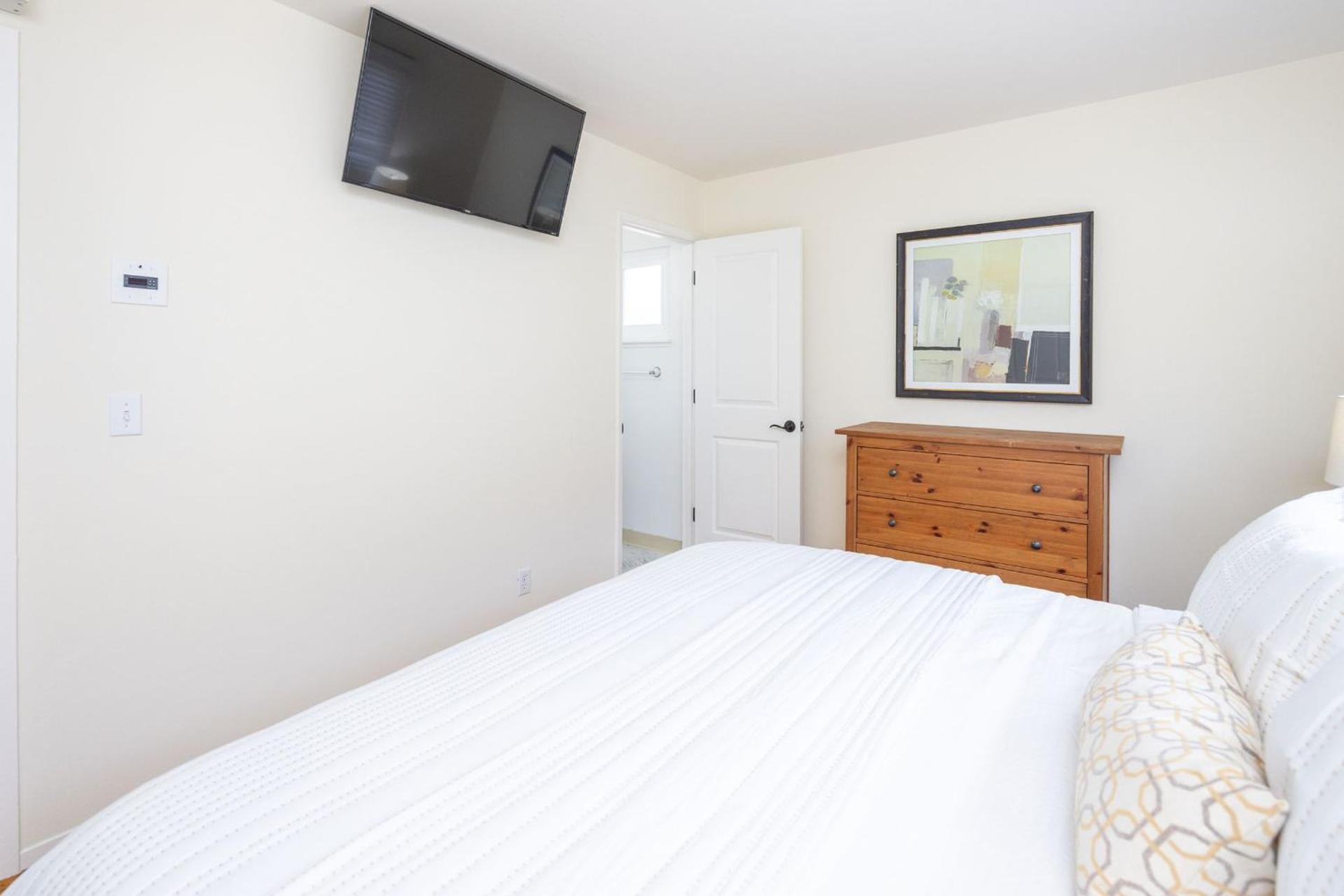 Entire Oceanview Coastal Retreat in Pacifica